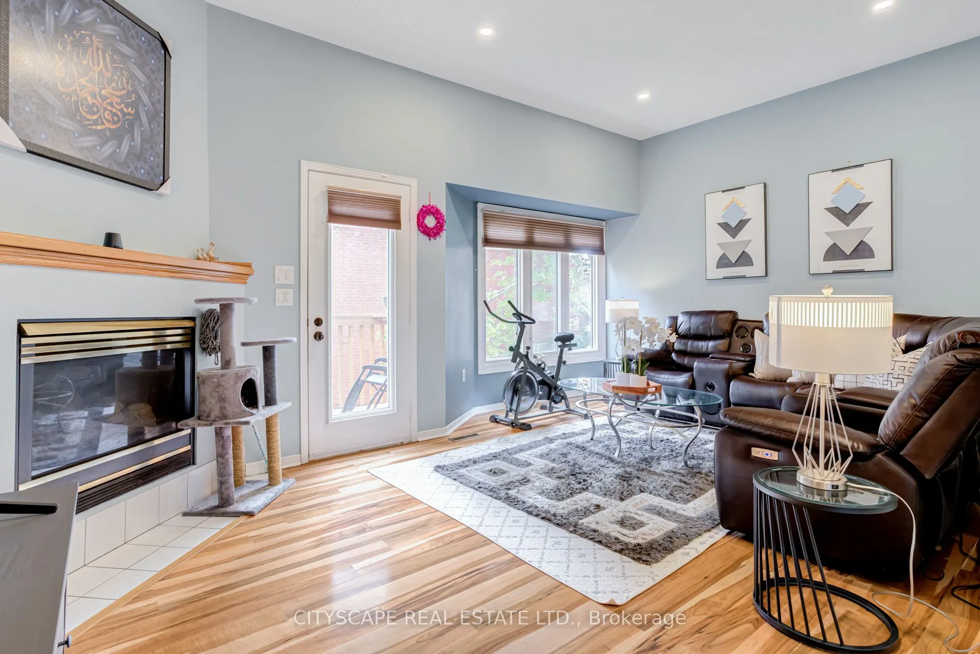 72 Stone Church Road W, #60