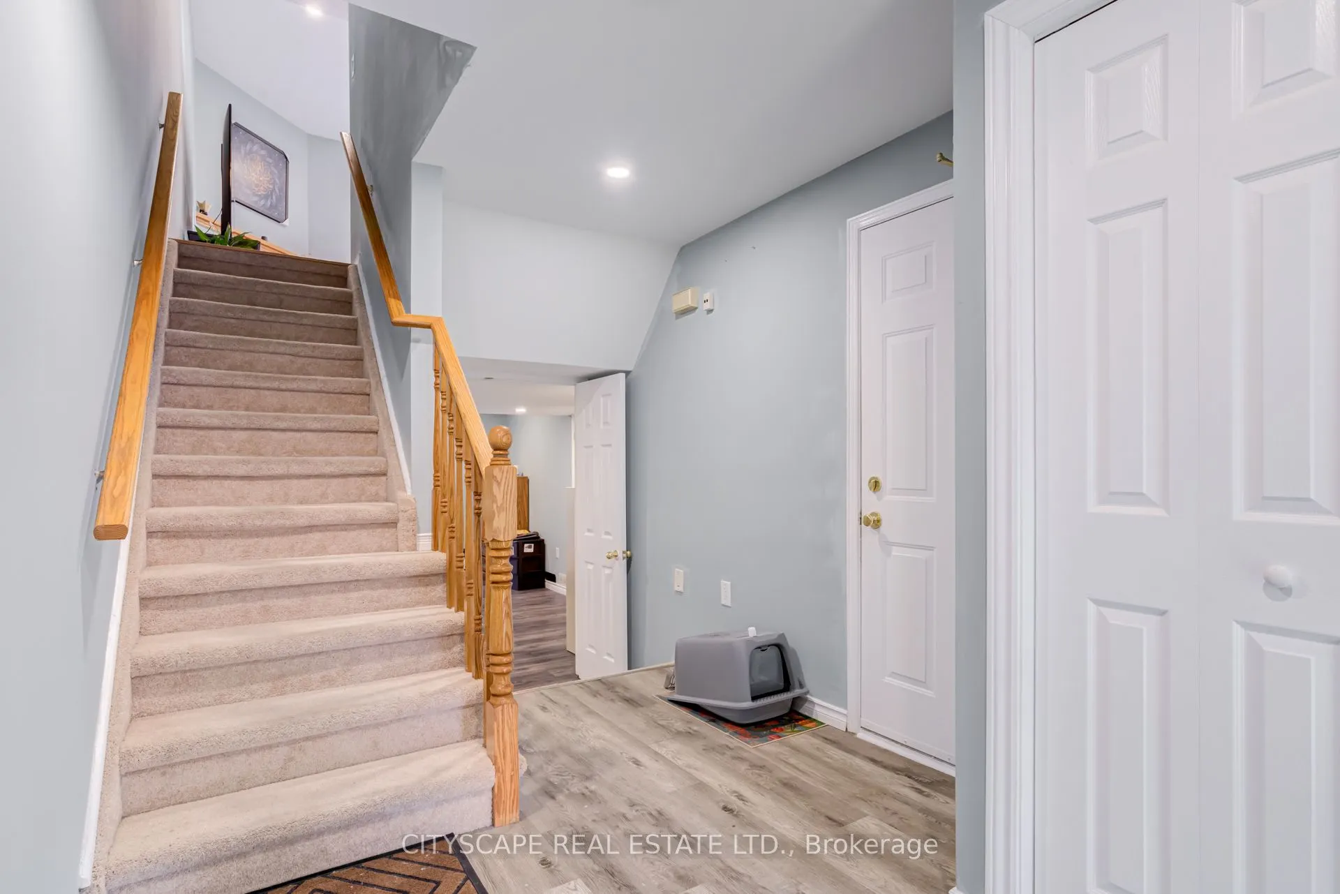 72 Stone Church Road W, #60