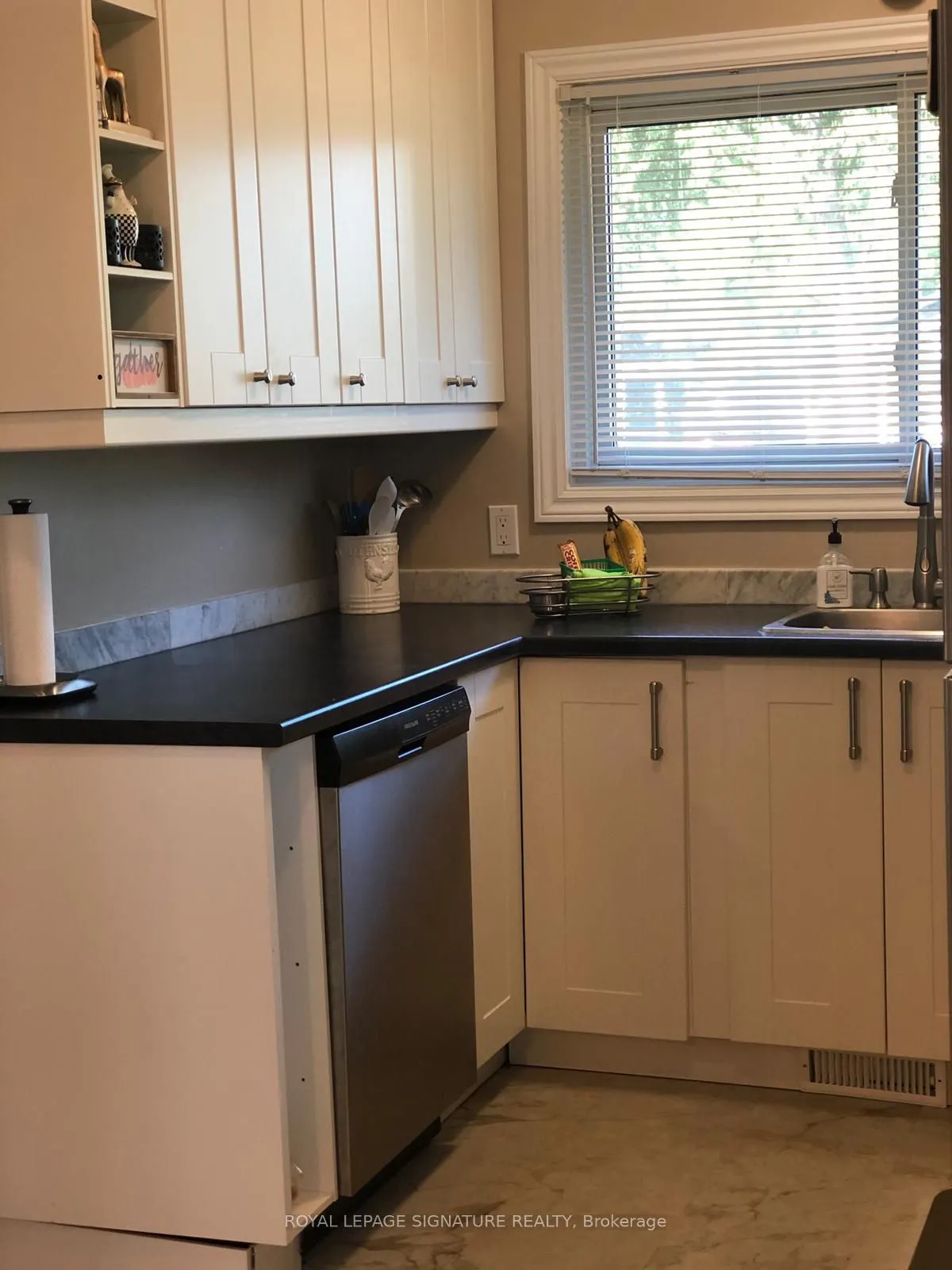 7381 Marieclaude Avenue