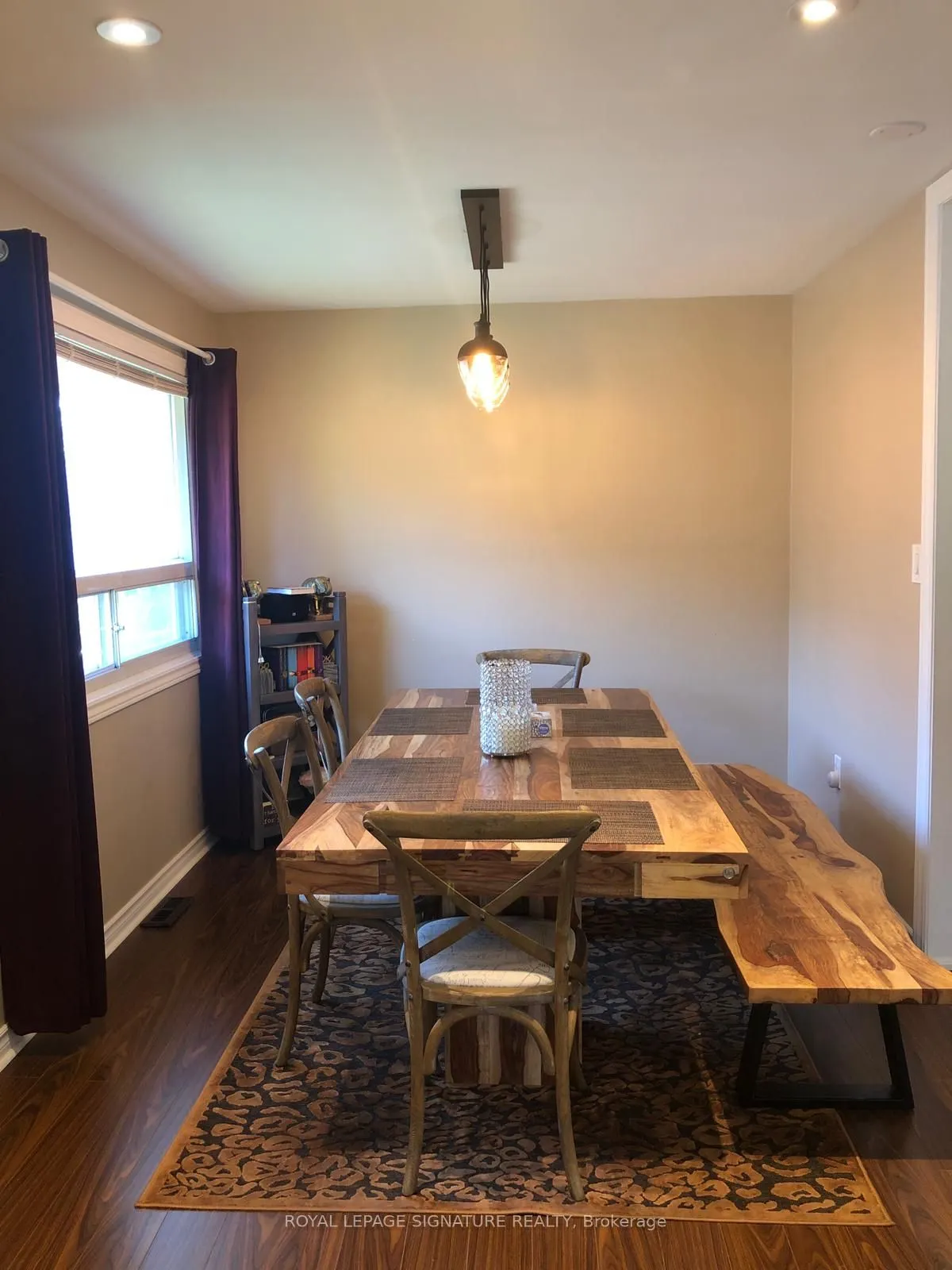 7381 Marieclaude Avenue