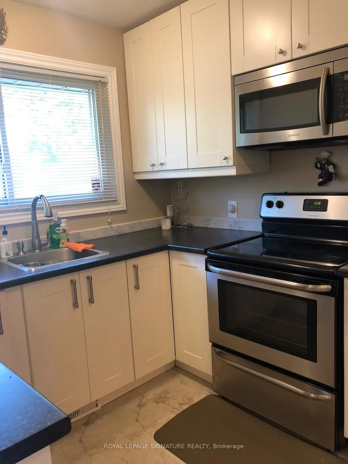 7381 Marieclaude Avenue