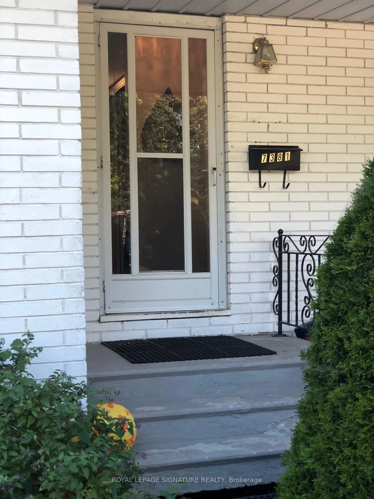 7381 Marieclaude Avenue