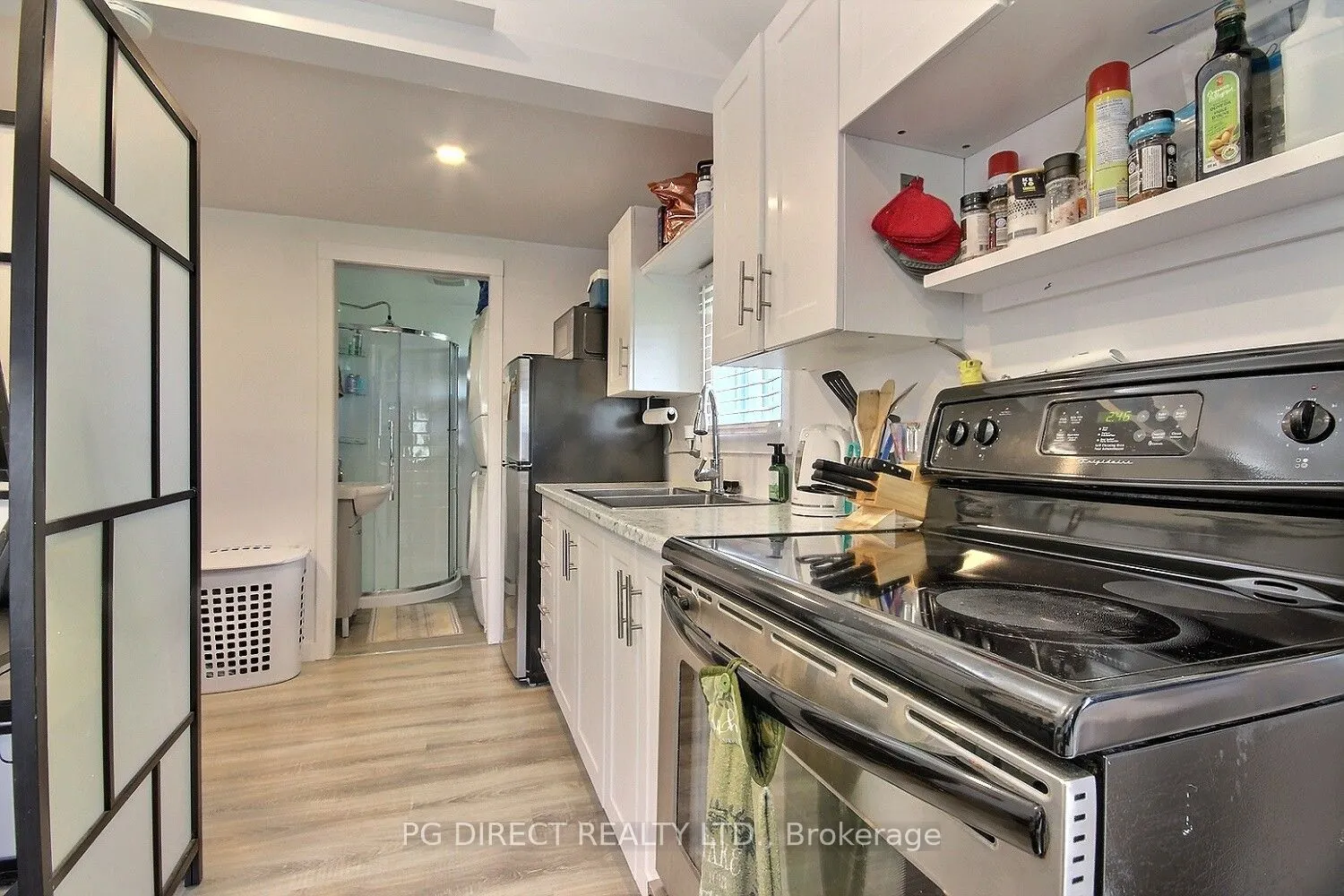 644 Smokes Point Road