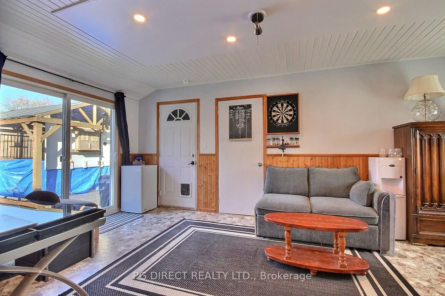 644 Smokes Point Road