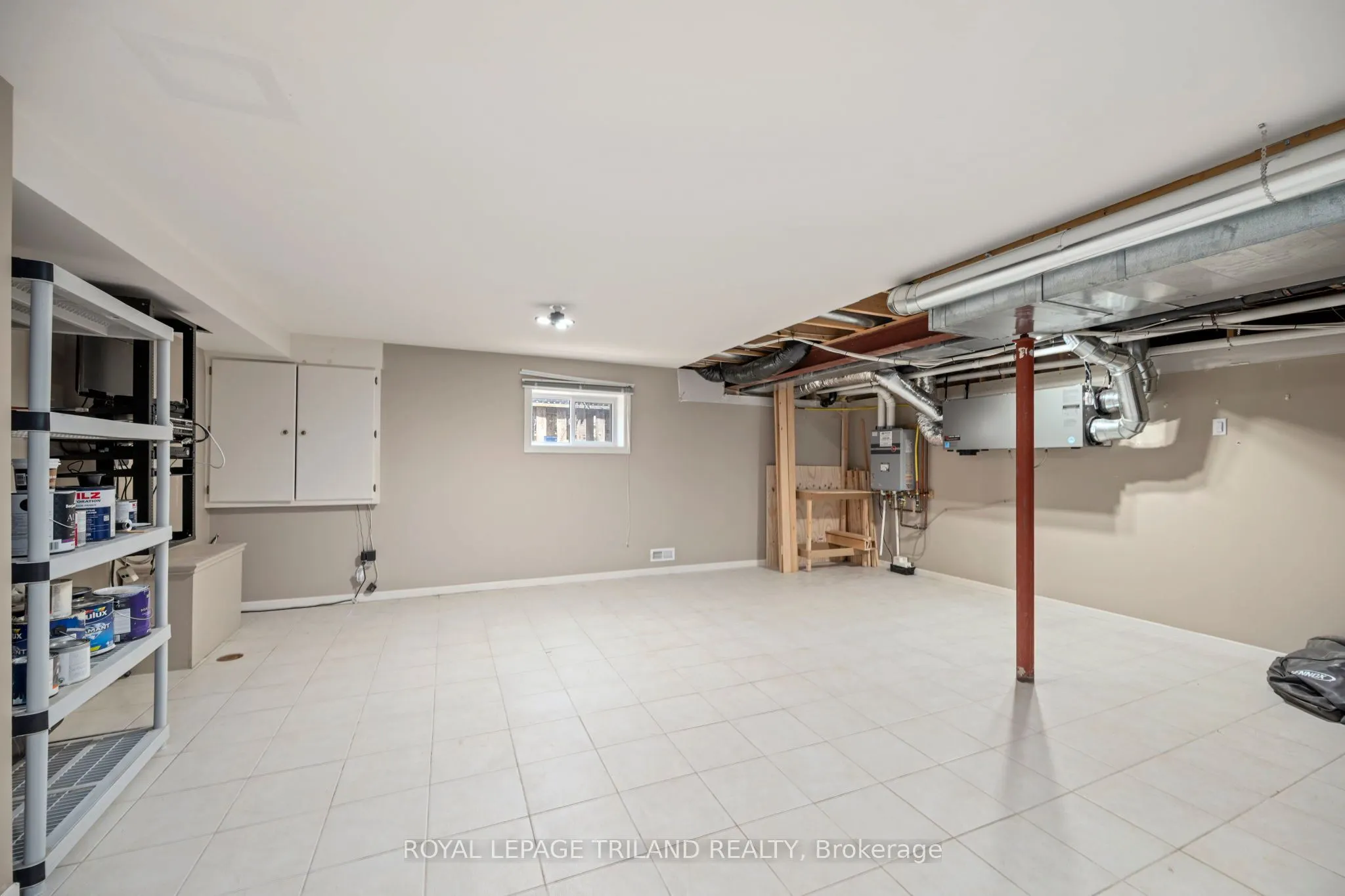 537 Crestwood Drive, #1