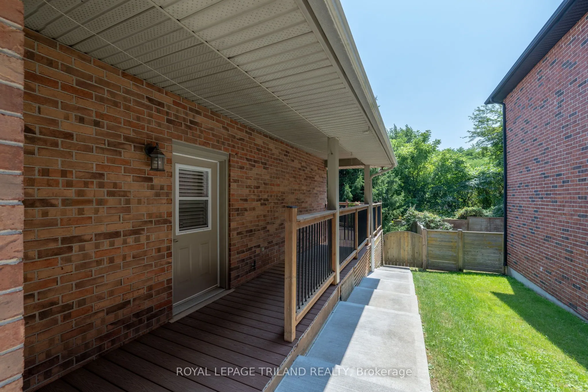 537 Crestwood Drive, #1