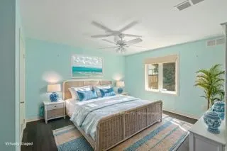 537 Crestwood Drive, #1