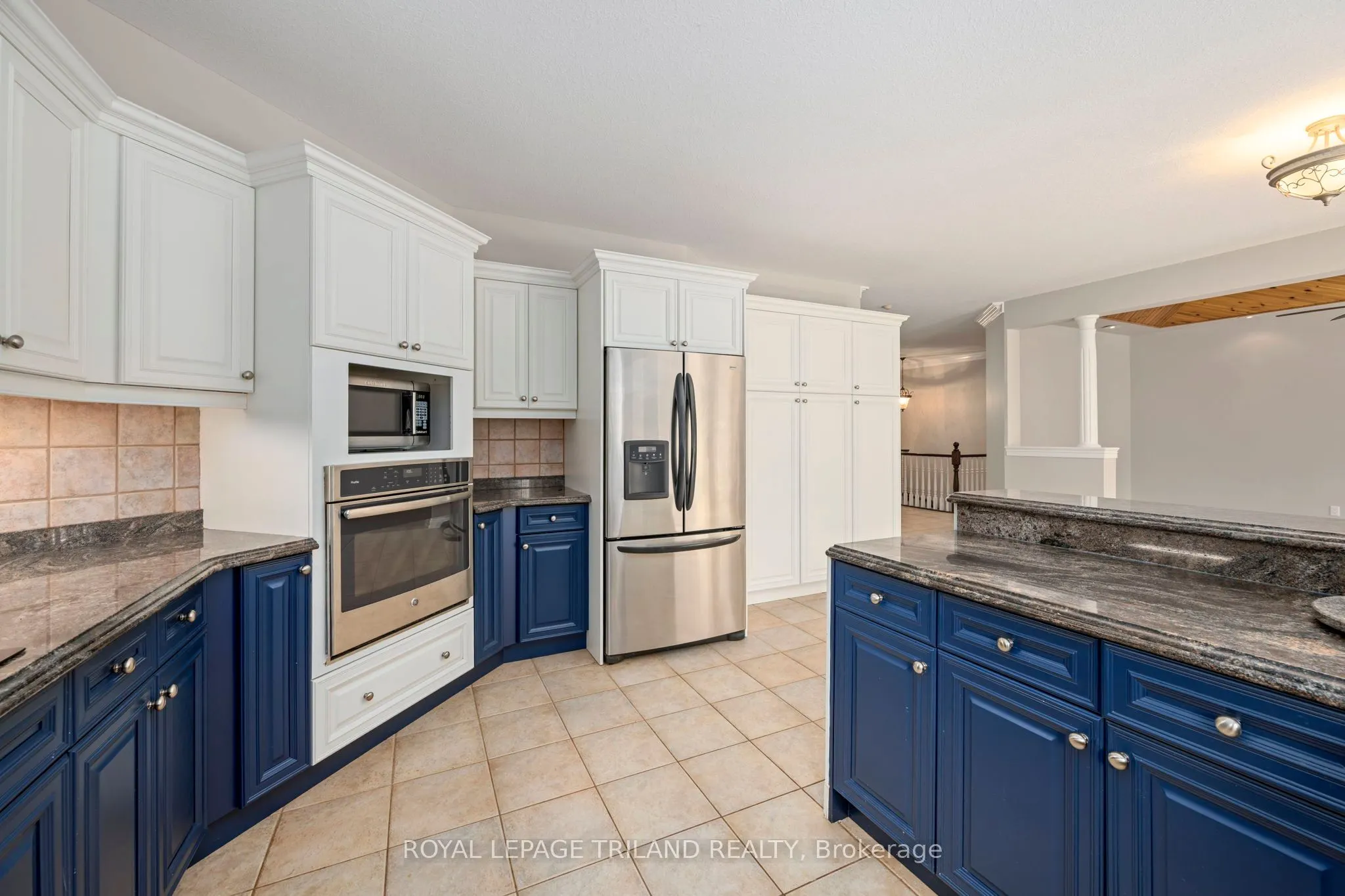 537 Crestwood Drive, #1