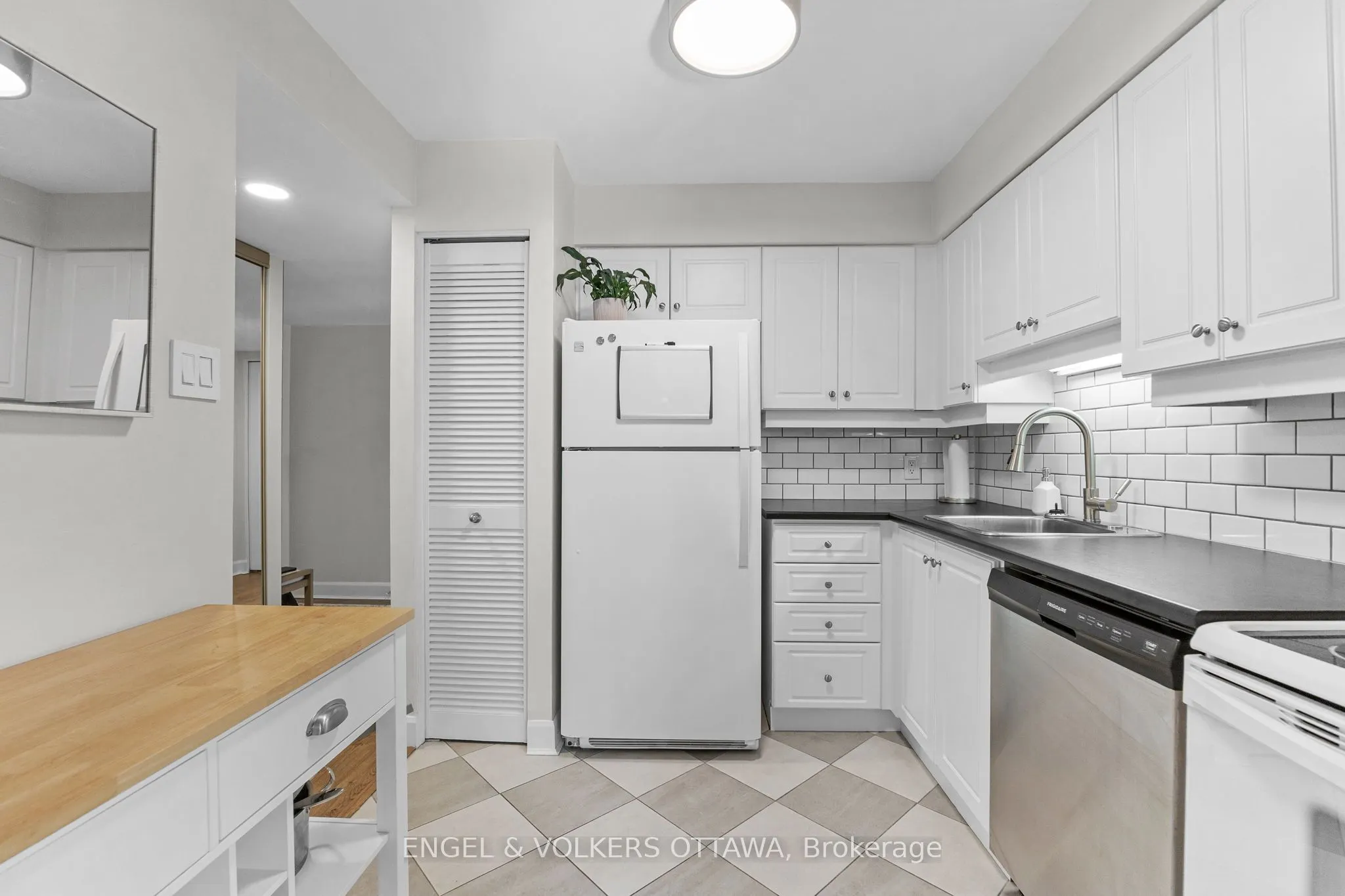 800 Mckellar Avenue, #101