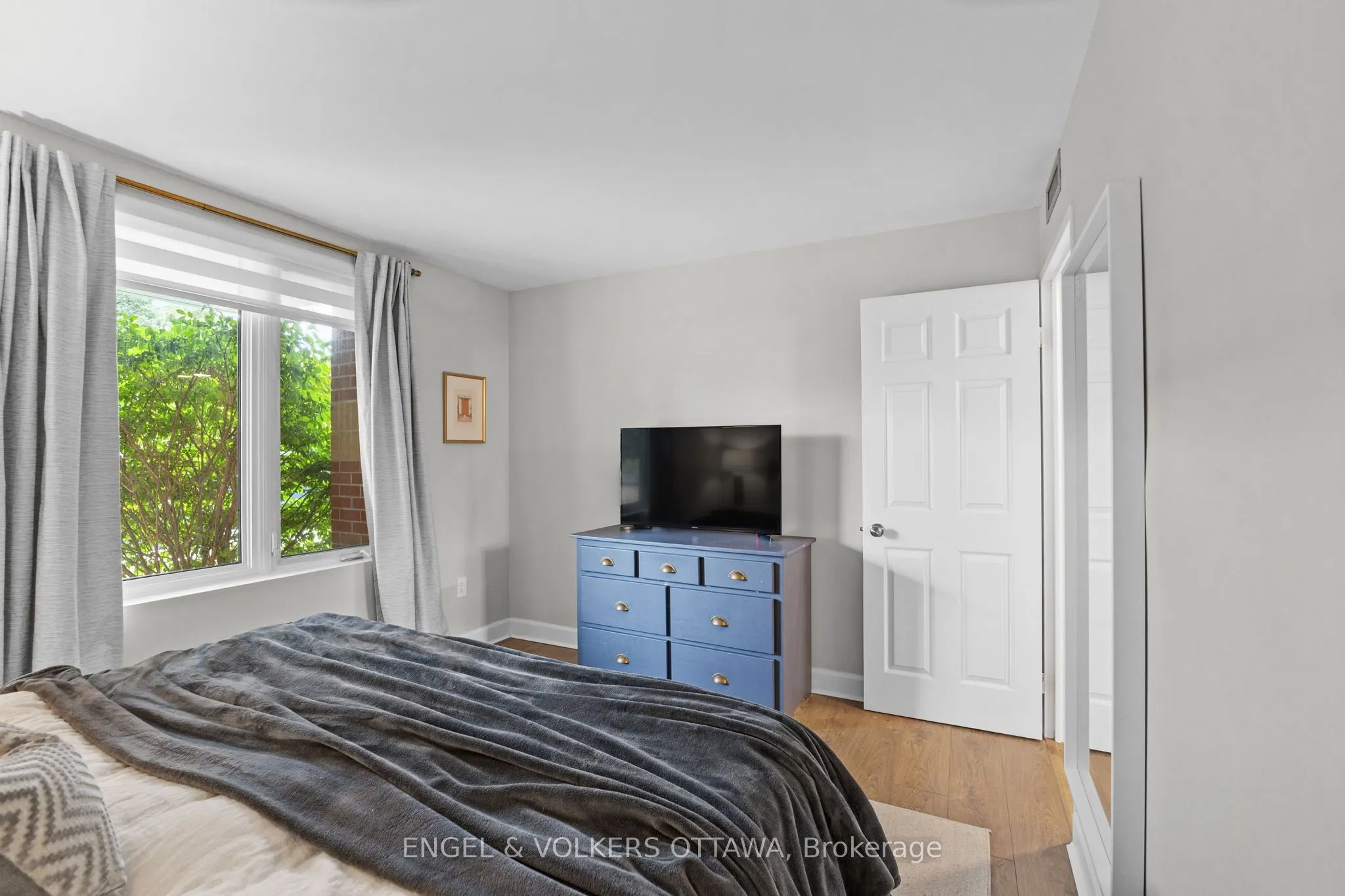 800 Mckellar Avenue, #101