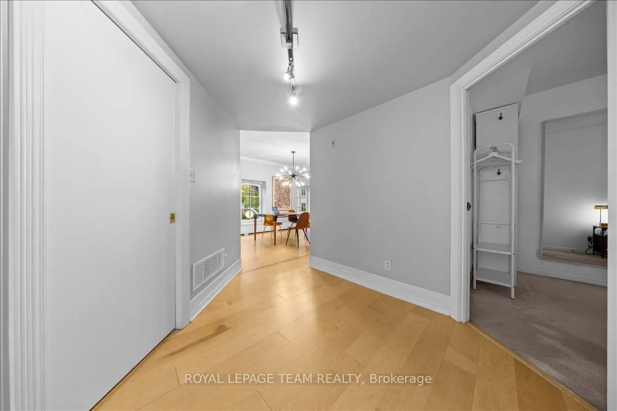 10 Clarence Street, #5