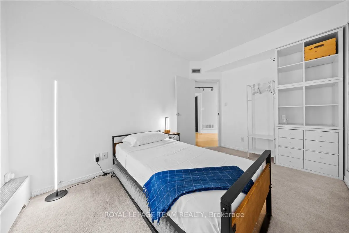 10 Clarence Street, #5