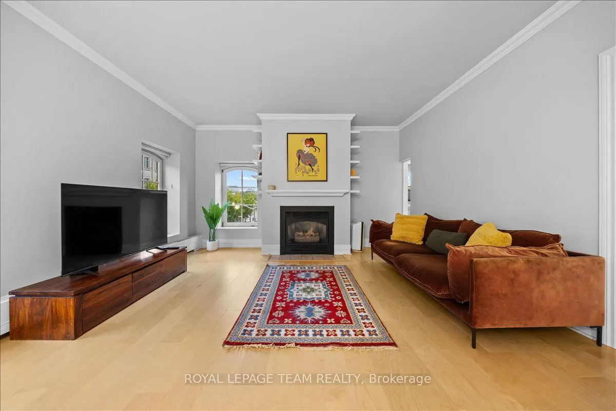 10 Clarence Street, #5