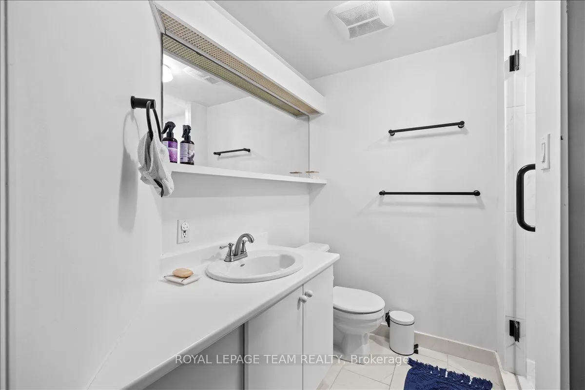 10 Clarence Street, #5