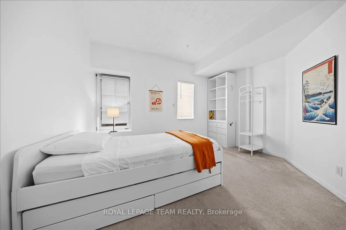 10 Clarence Street, #5