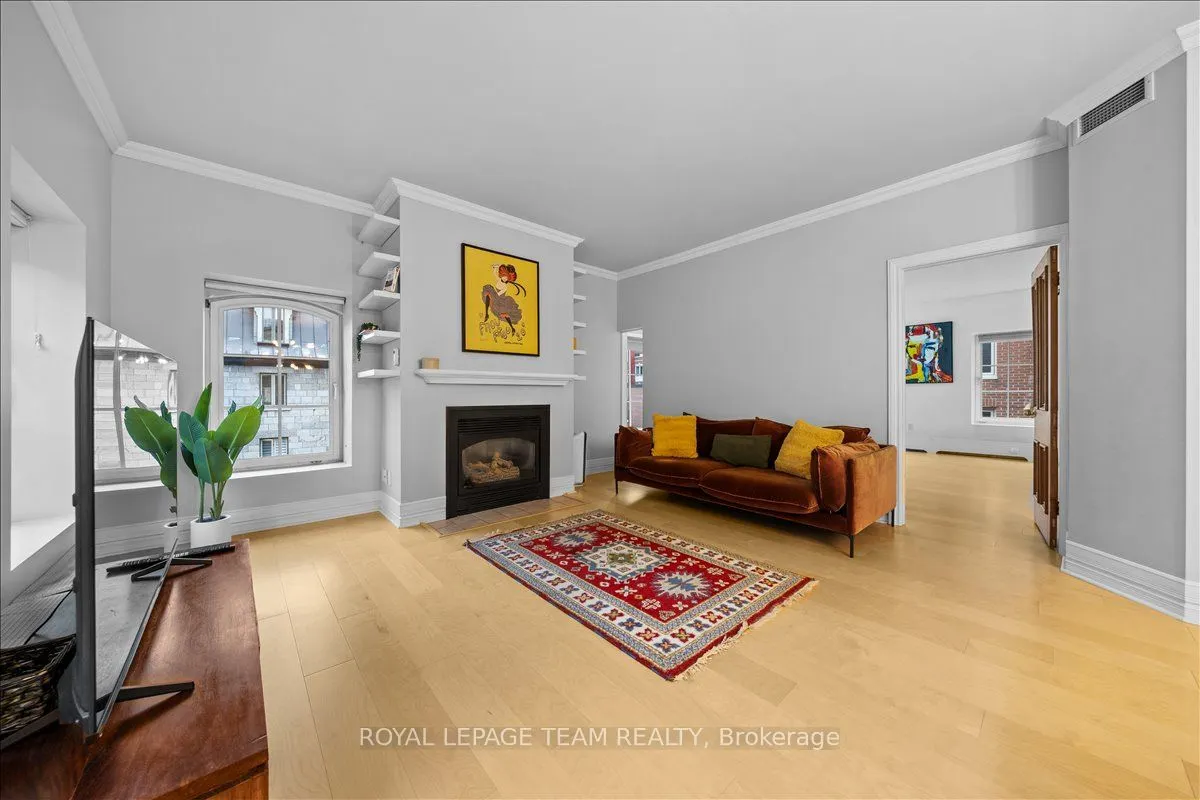 10 Clarence Street, #5