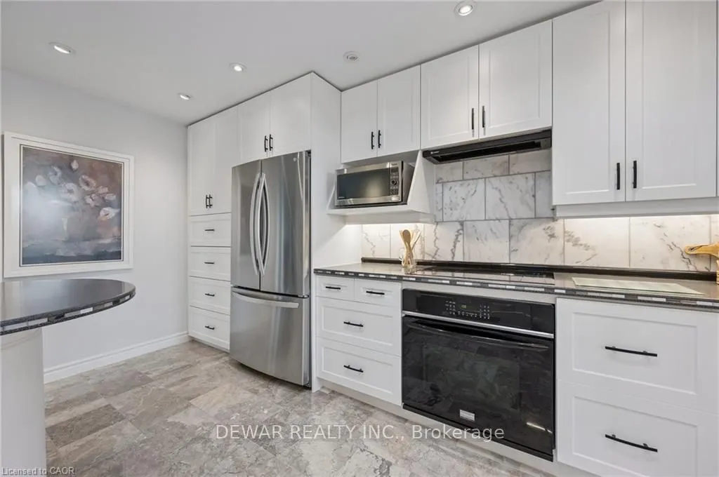 190 Hespeler Road W, #1902