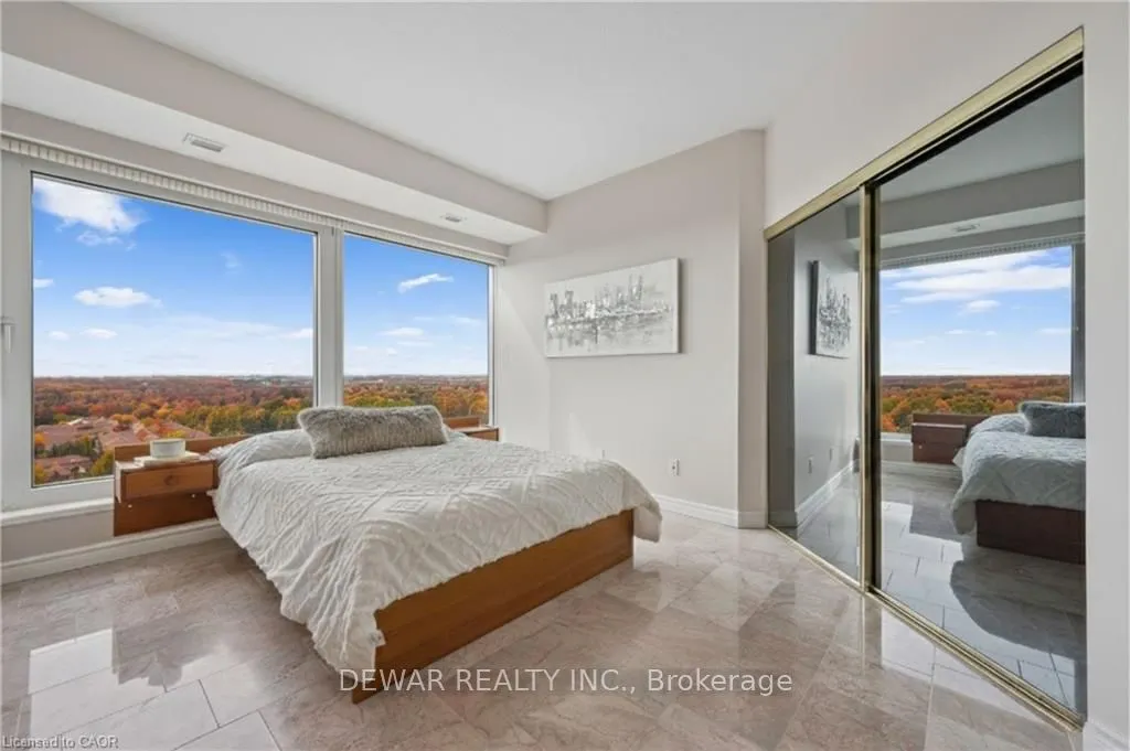 190 Hespeler Road W, #1902