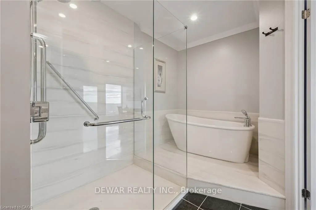 190 Hespeler Road W, #1902