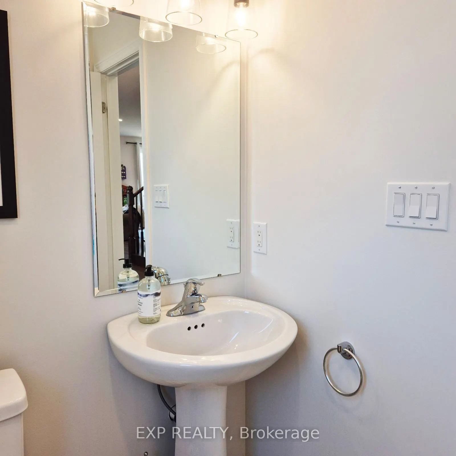 1056 Rippingale Trail