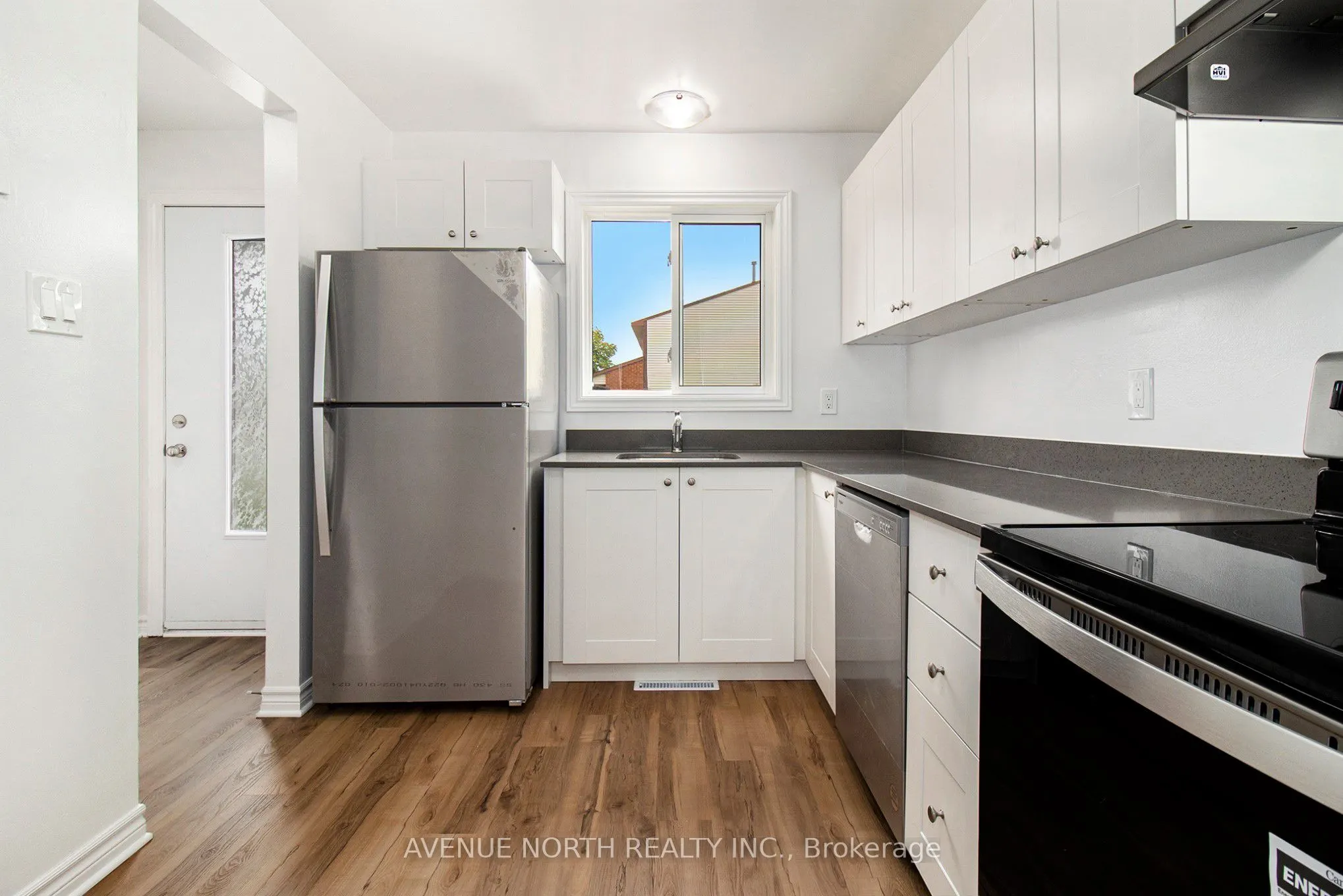 1444 Foxwell Street, #18