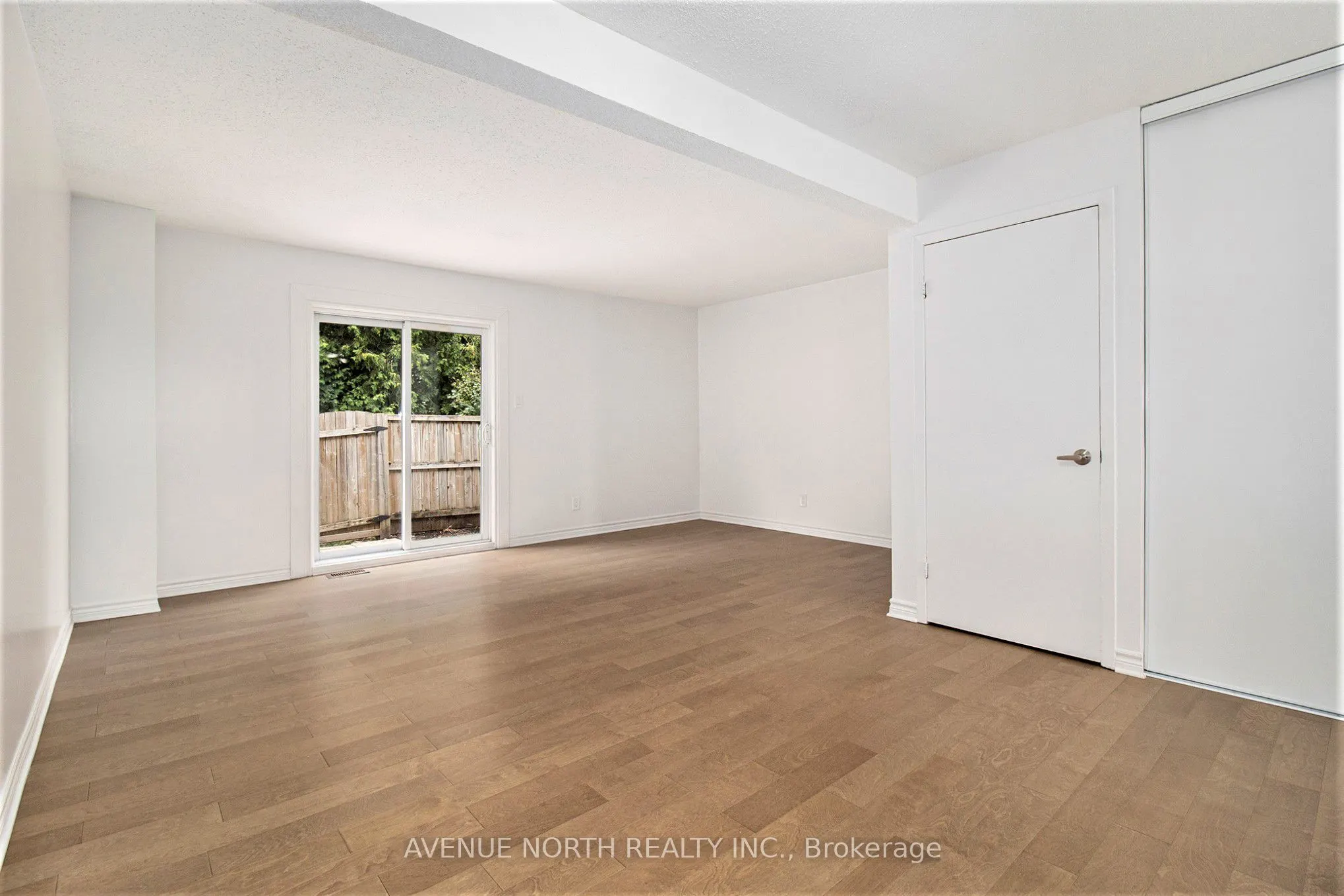 1444 Foxwell Street, #18