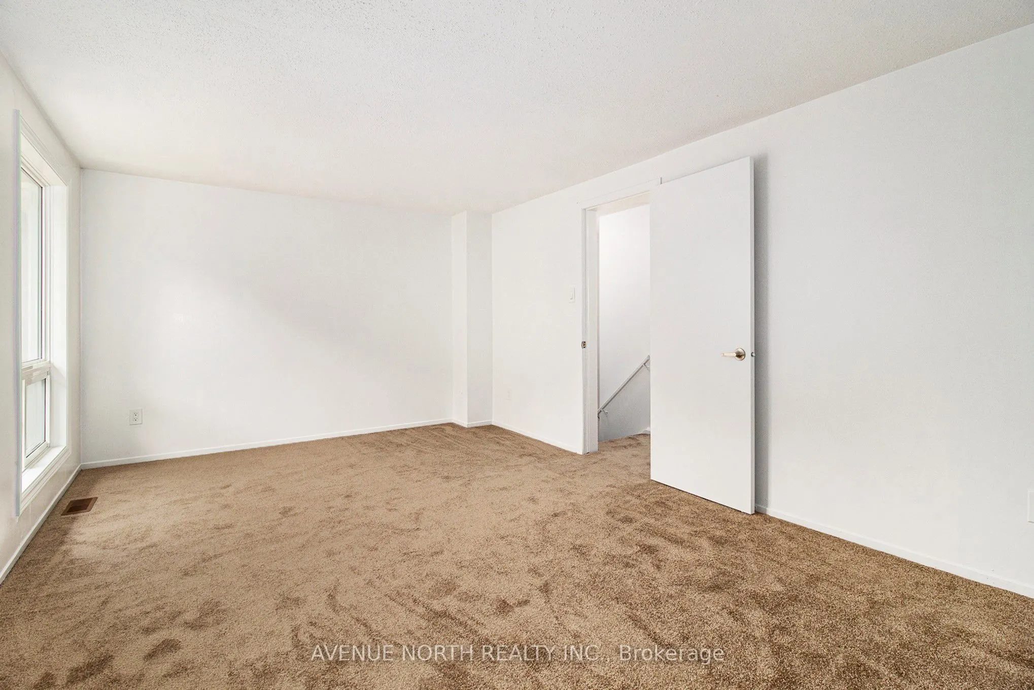 1444 Foxwell Street, #18