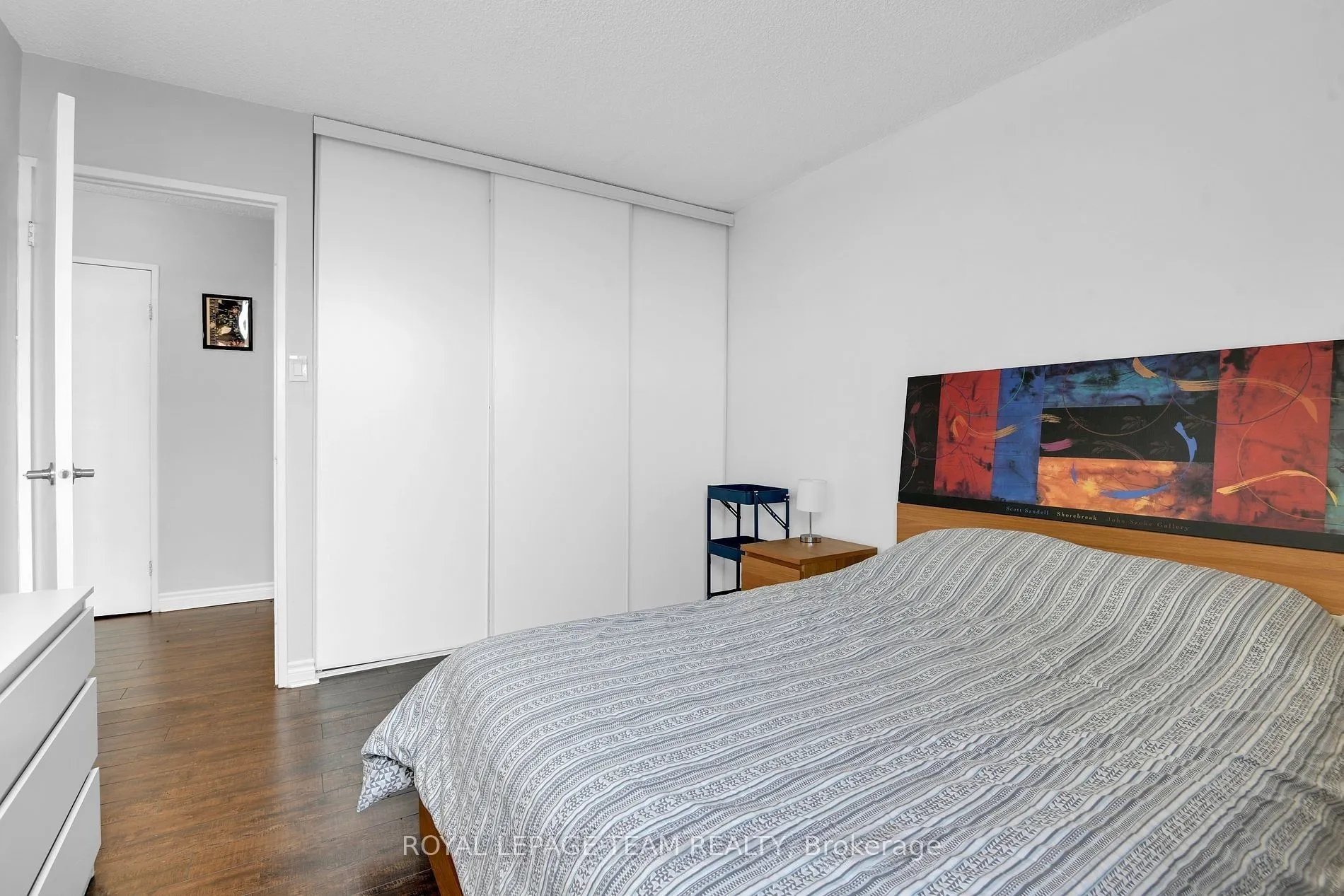 2000 Jasmine Crescent, #811