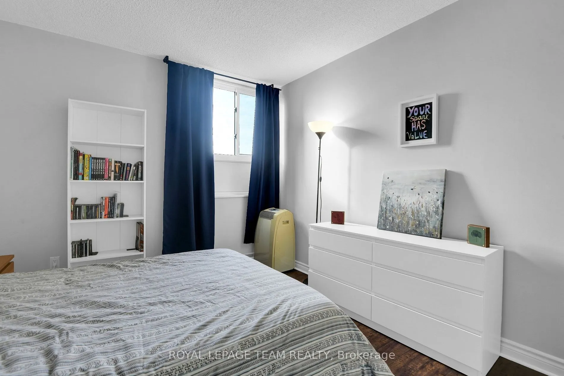 2000 Jasmine Crescent, #811