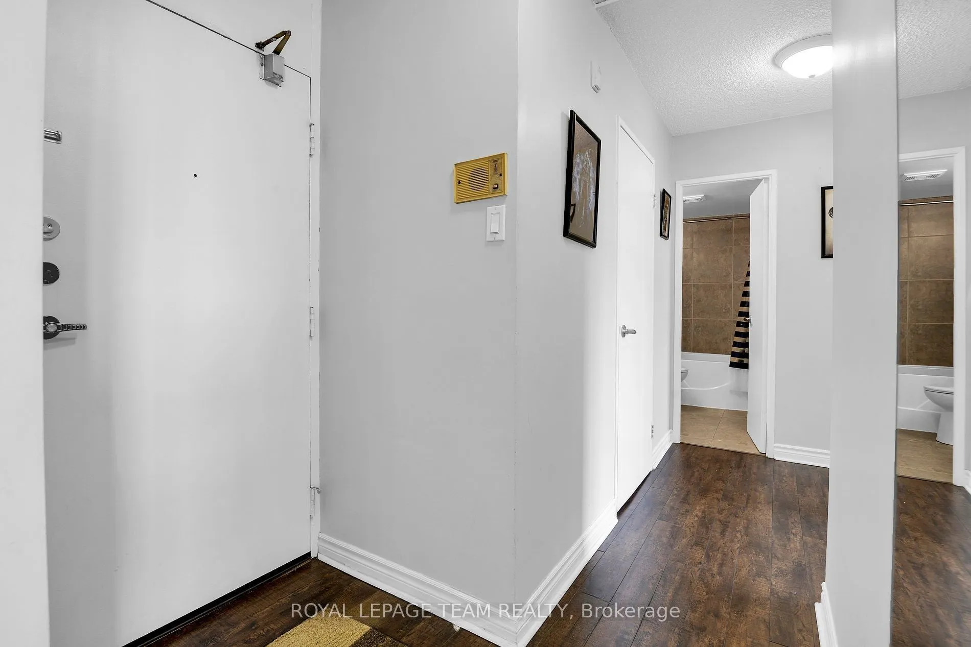 2000 Jasmine Crescent, #811