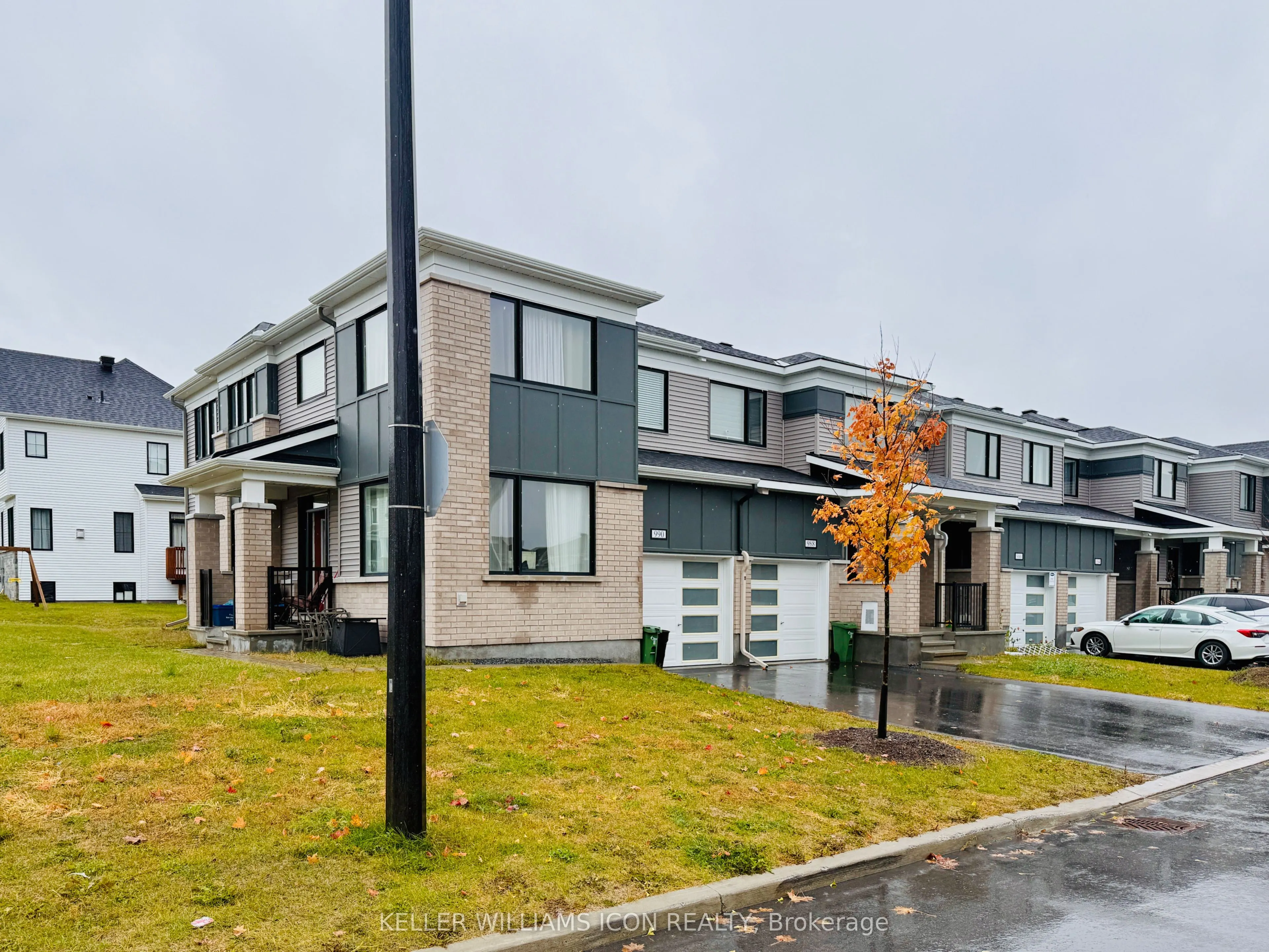 990 Fameflower Street