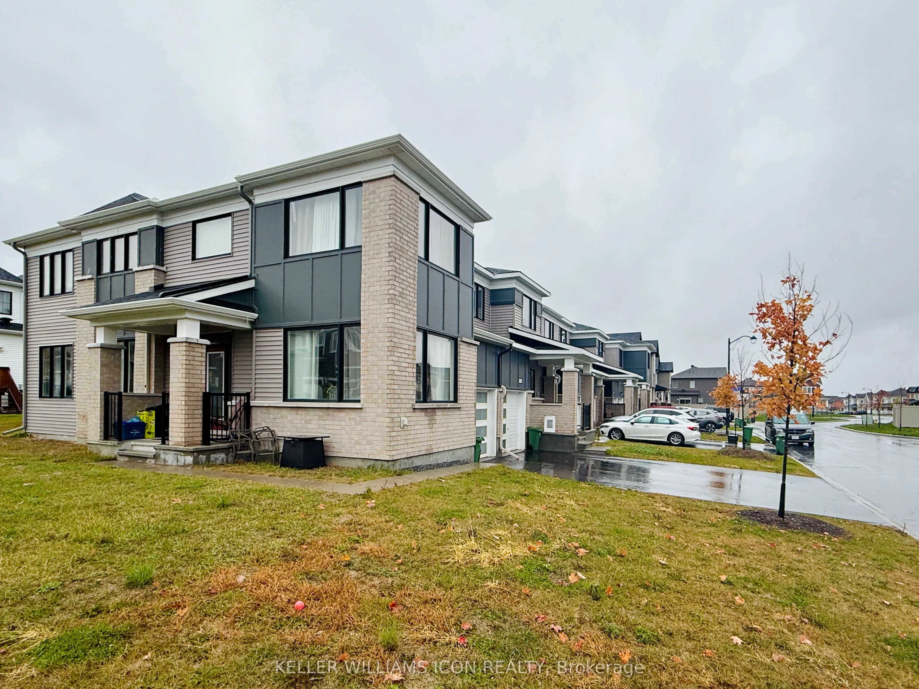 990 Fameflower Street