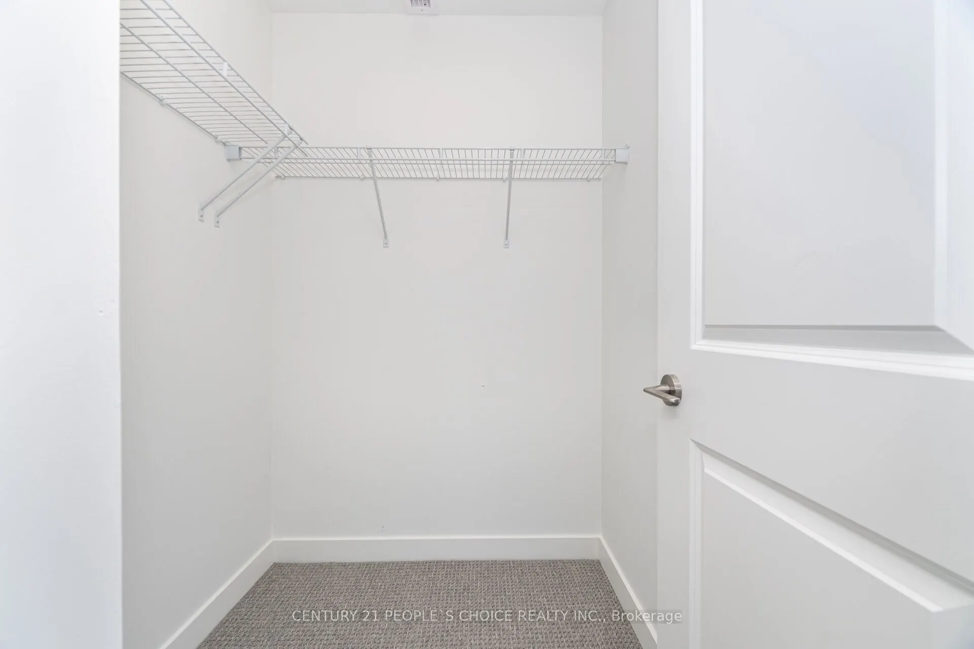 461 Green Road, #423