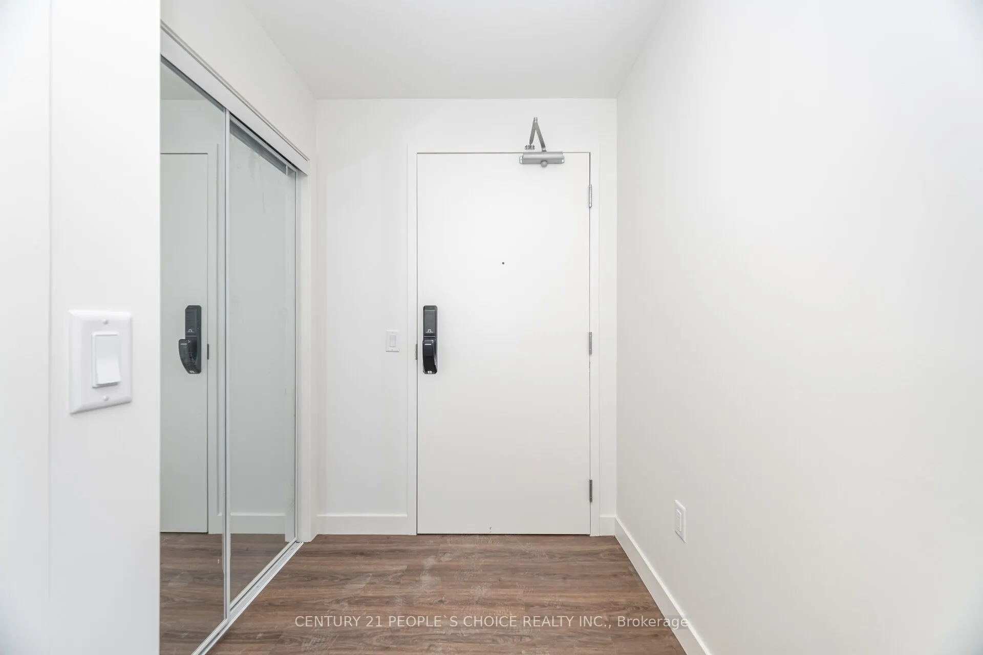 461 Green Road, #423