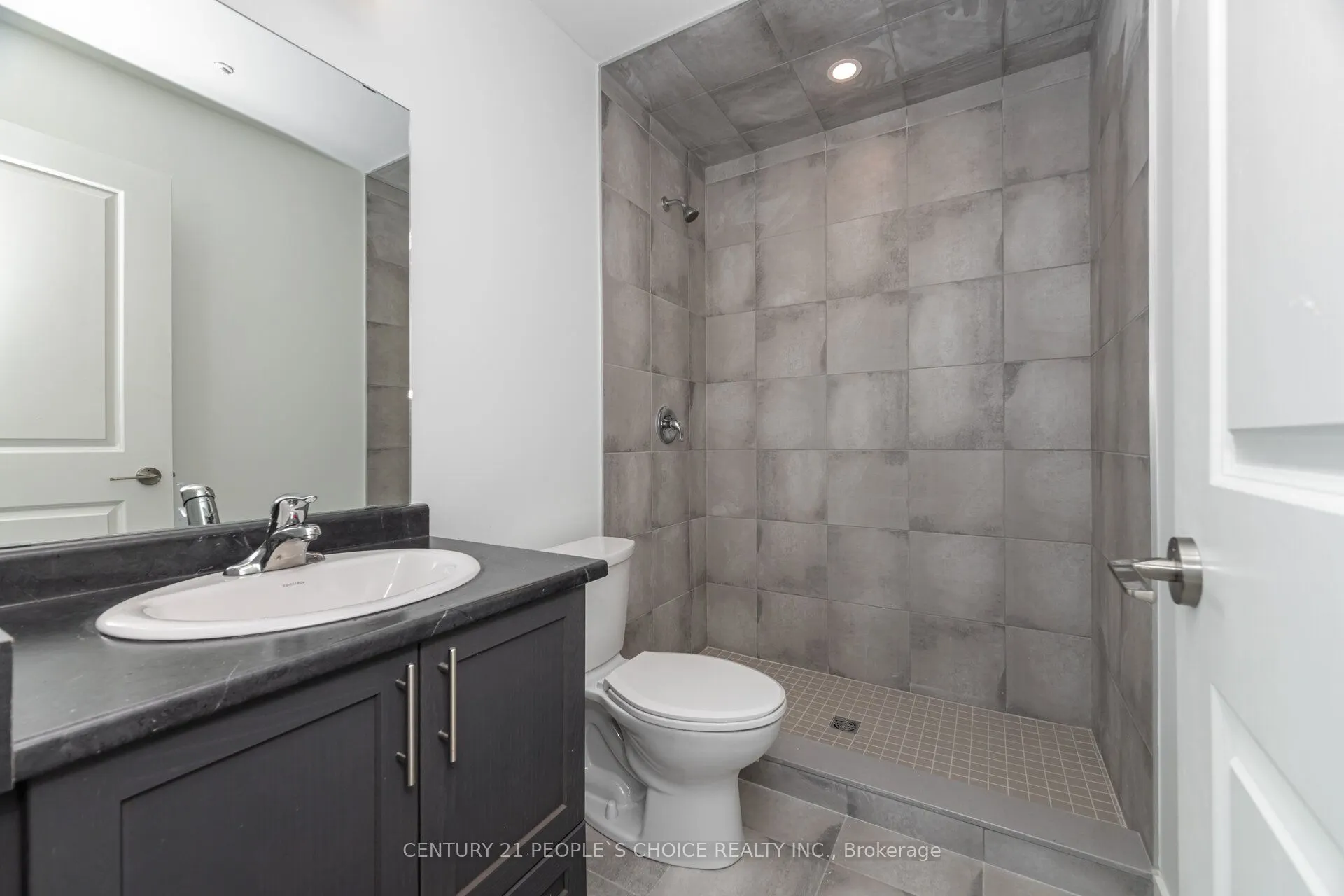 461 Green Road, #423