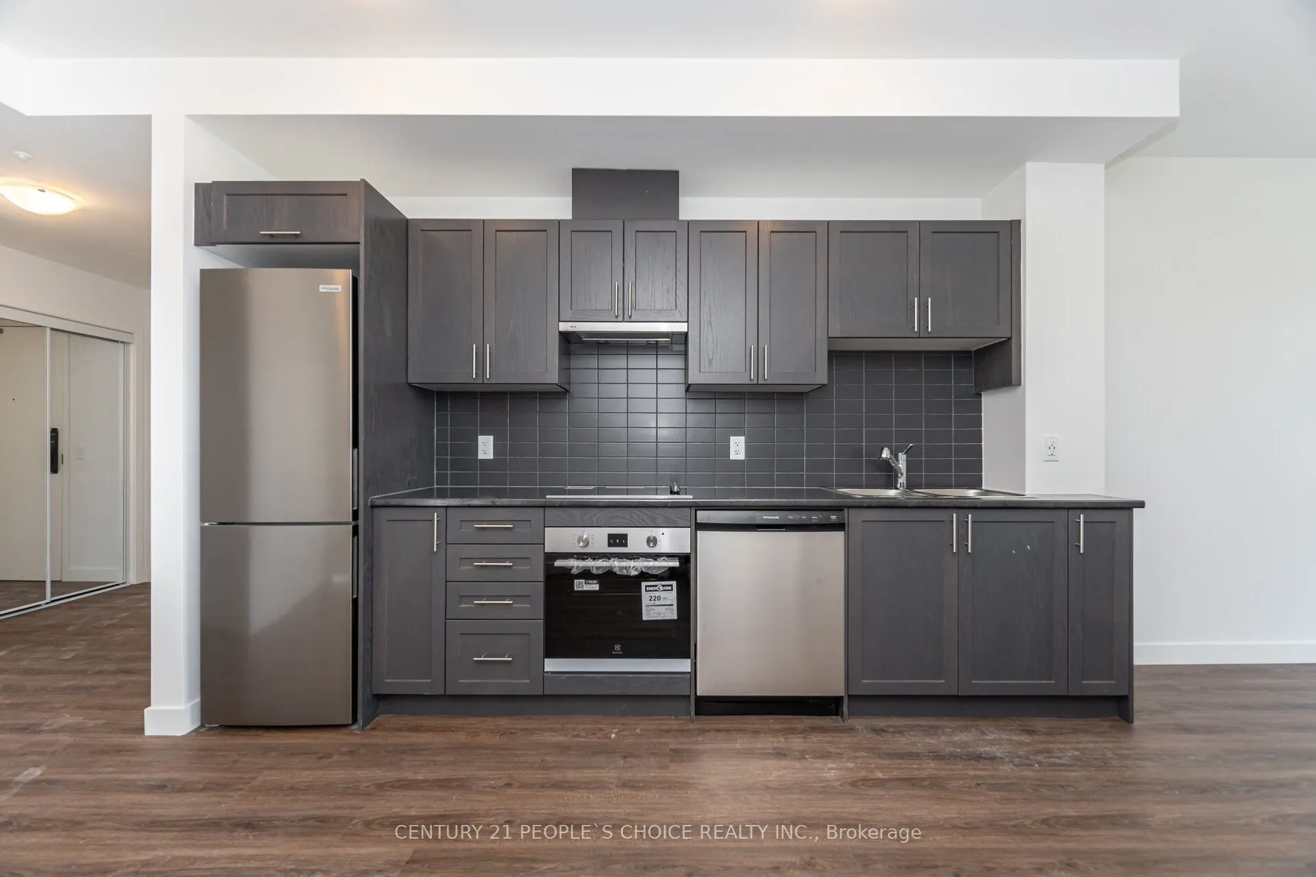 461 Green Road, #423