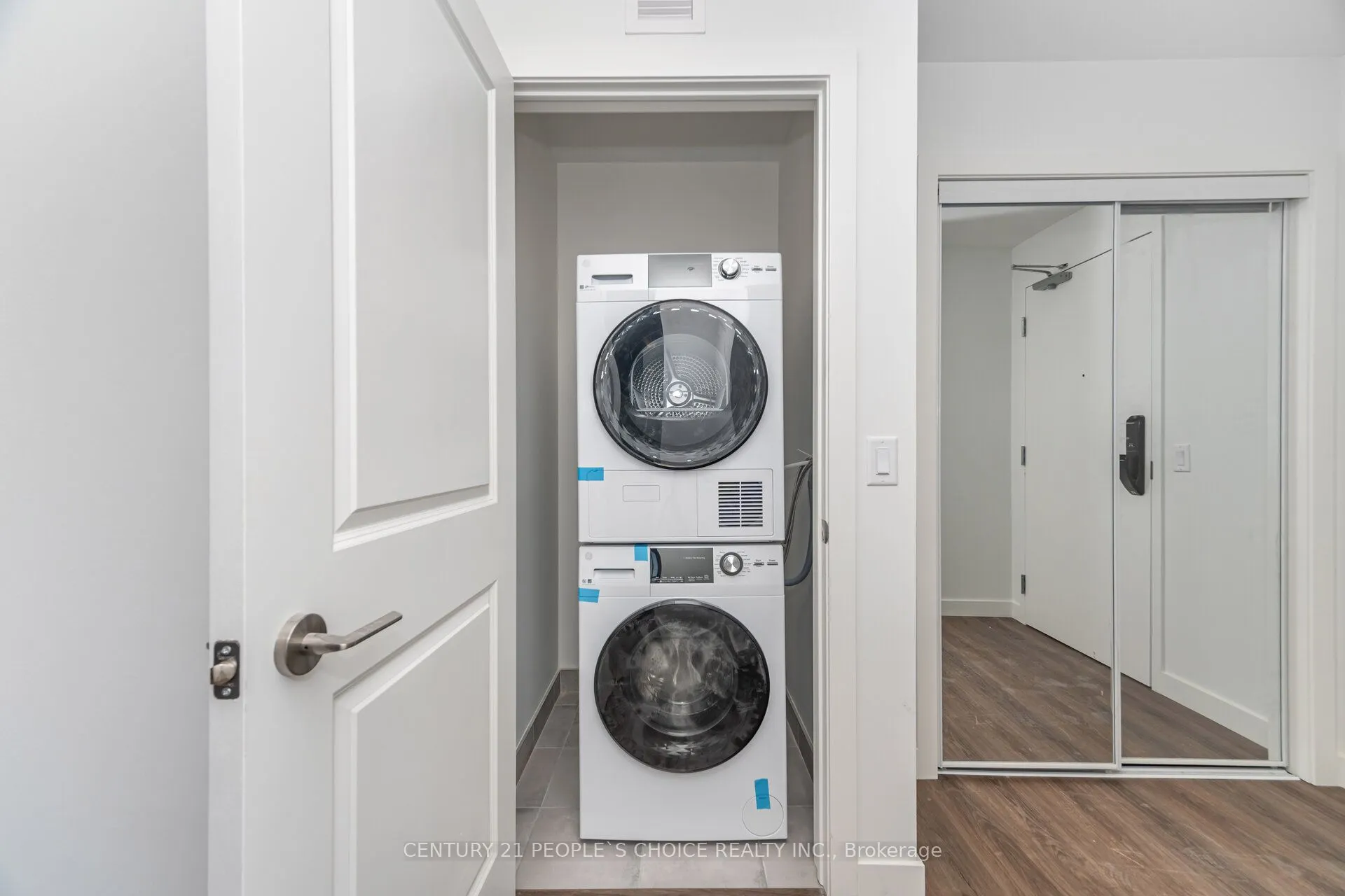 461 Green Road, #423