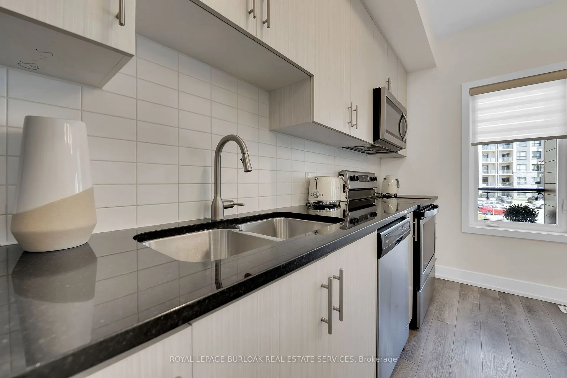 115 Shoreview Place, #9