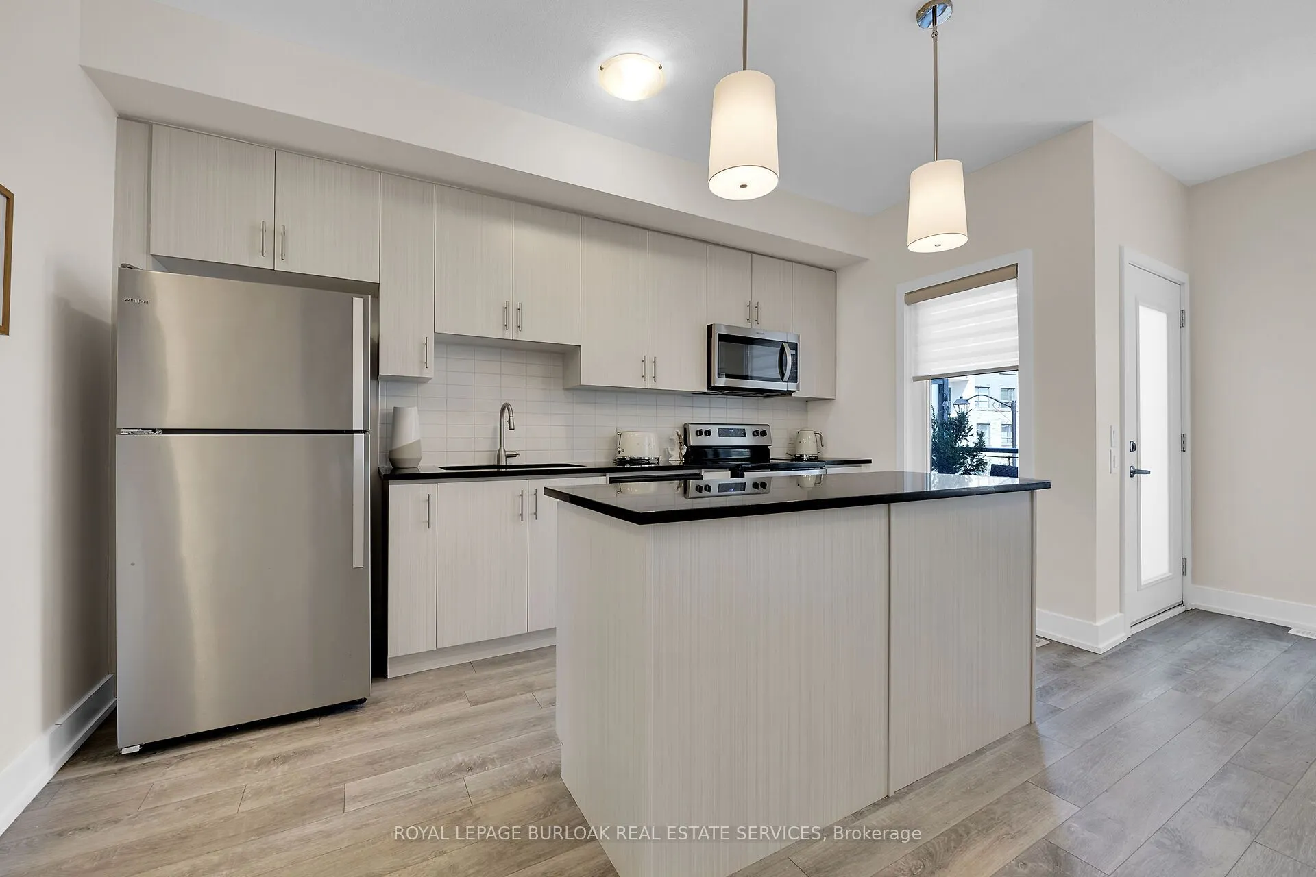 115 Shoreview Place, #9