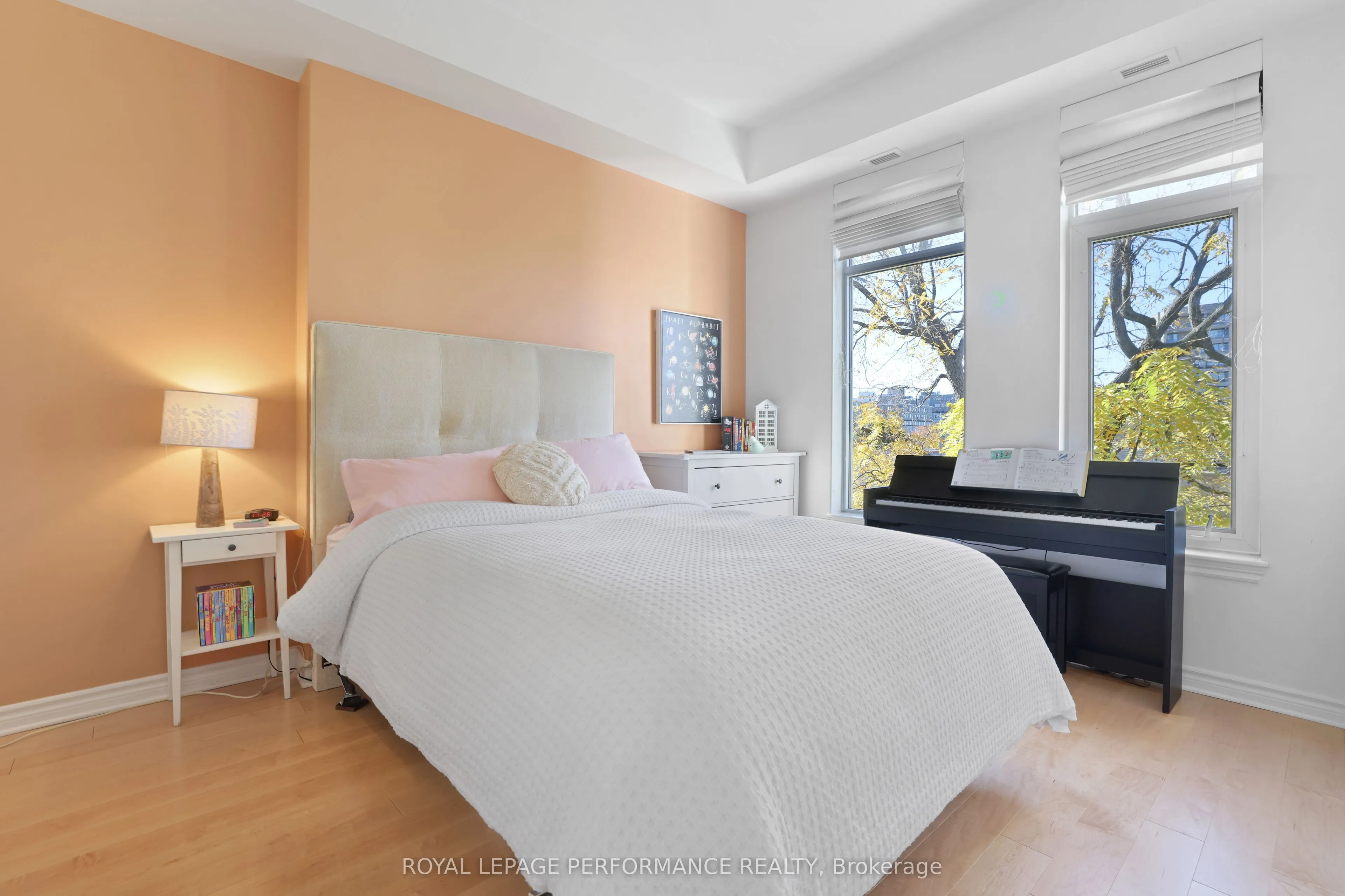 205 Bolton Street, #423