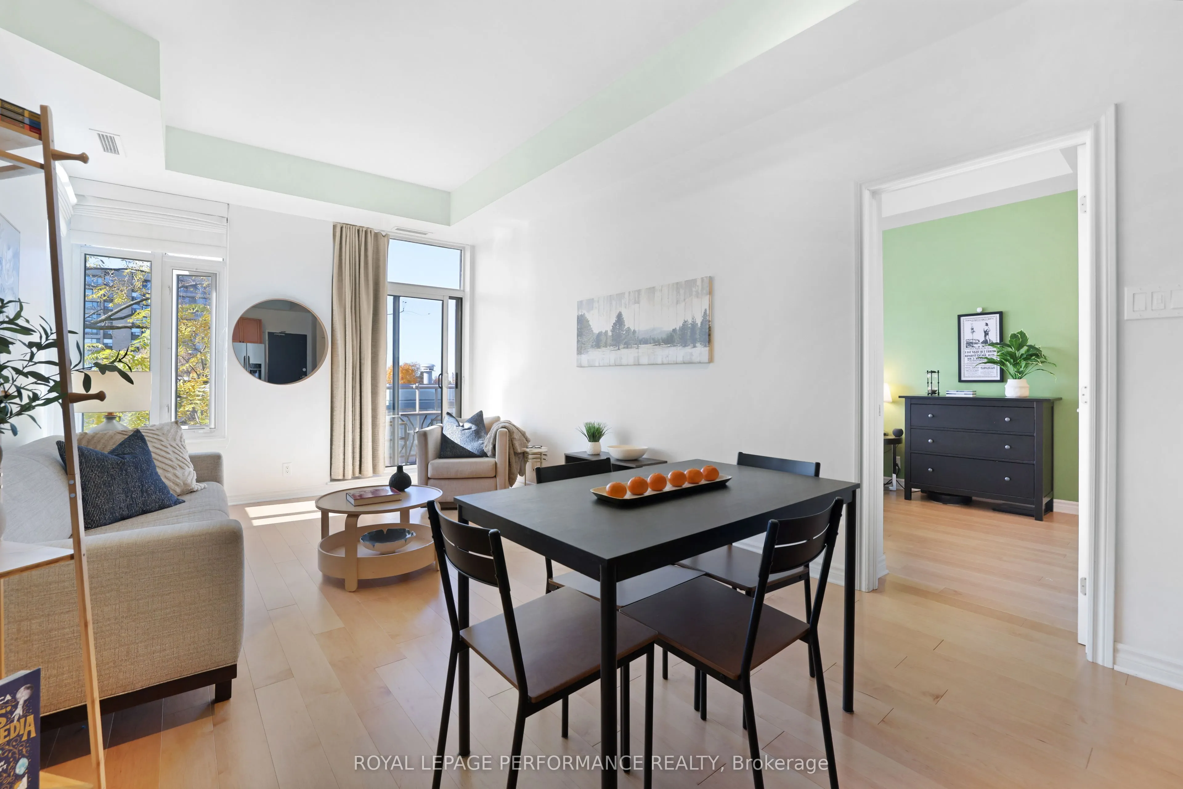 205 Bolton Street, #423