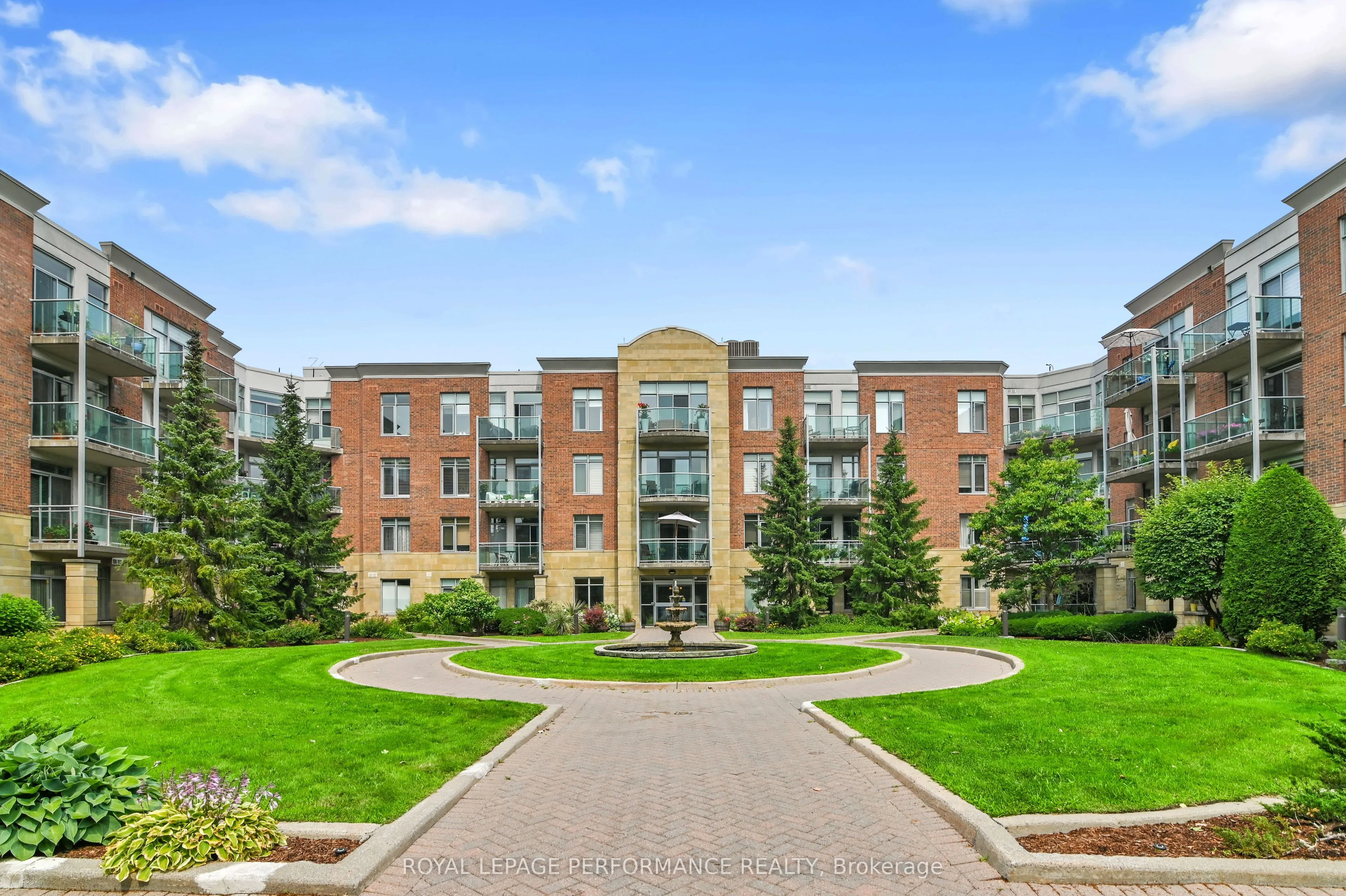 205 Bolton Street, #423