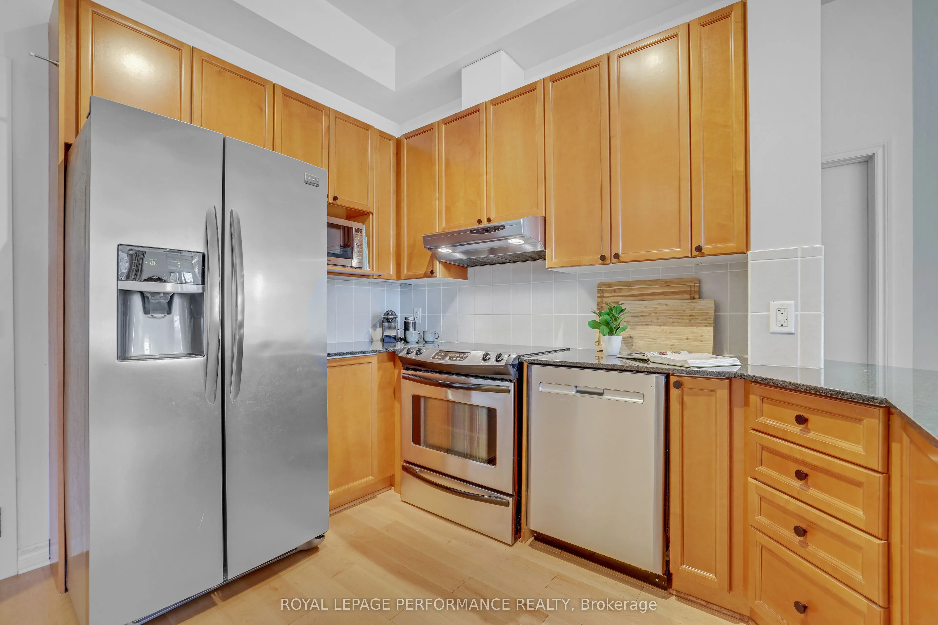 205 Bolton Street, #423