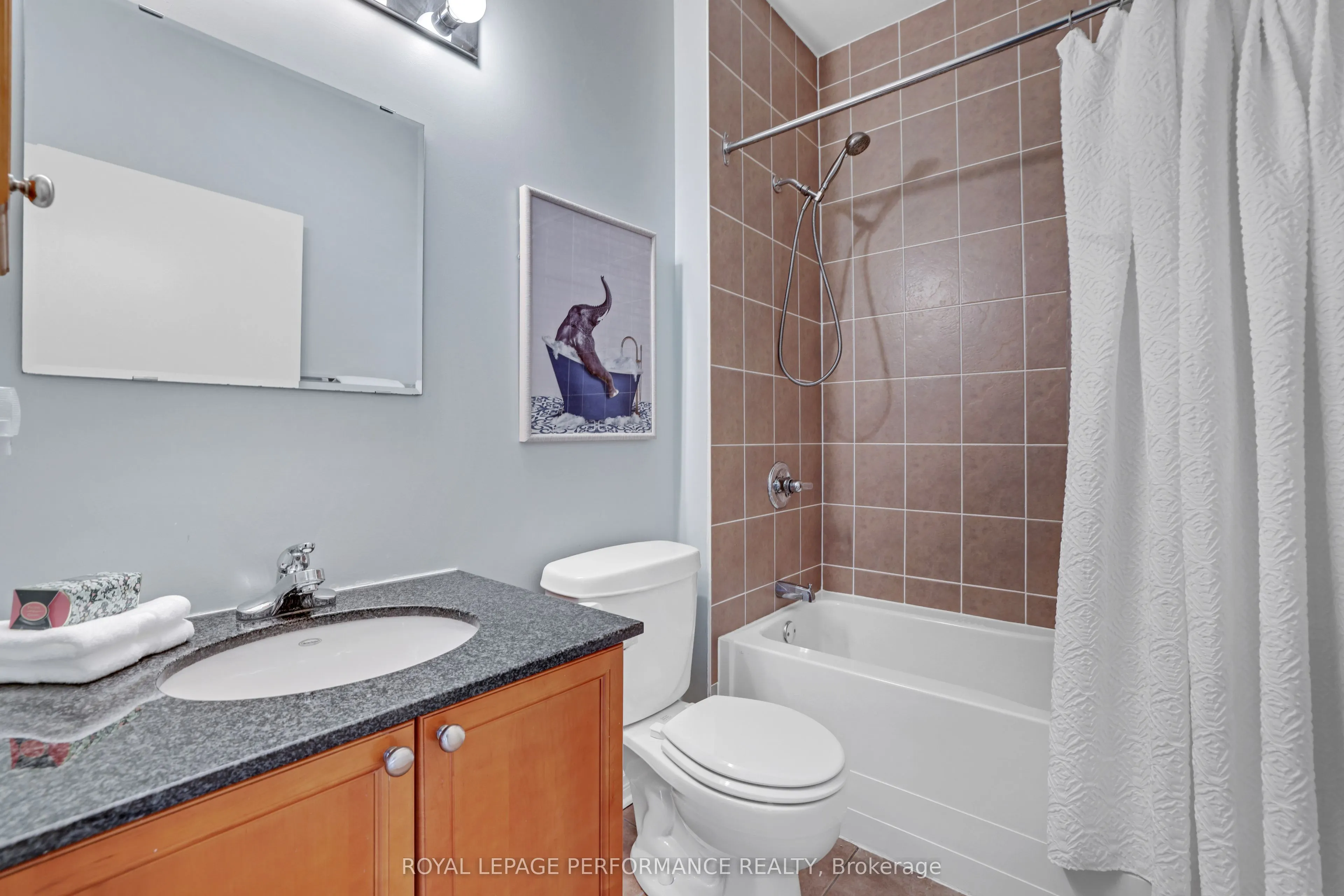 205 Bolton Street, #423