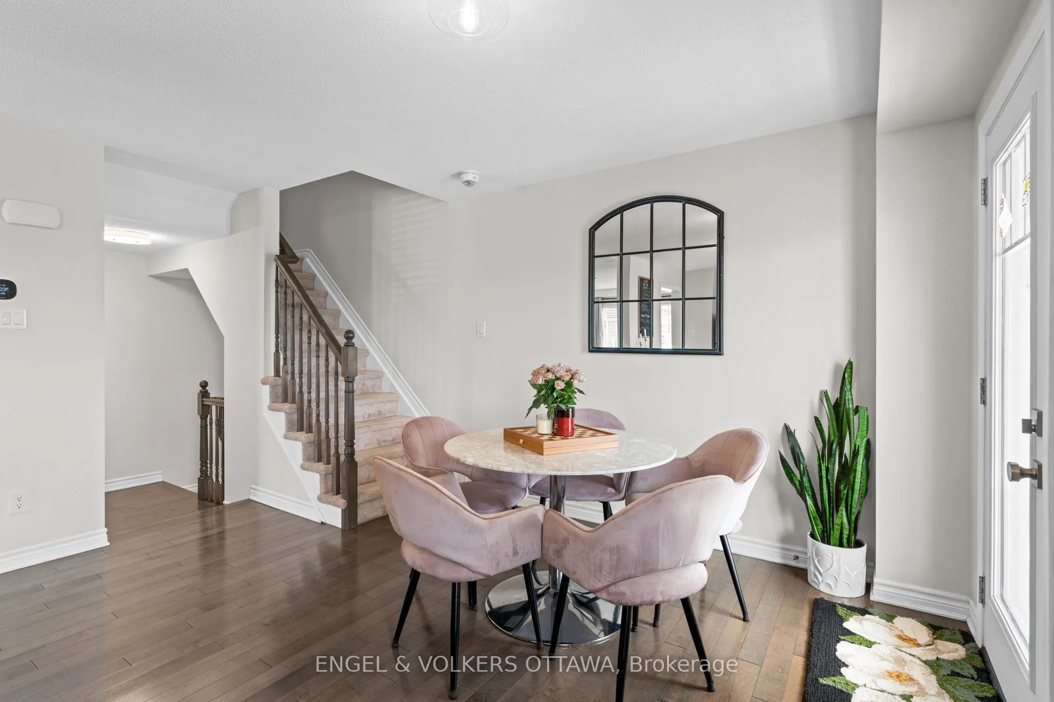 349 Pumpkinseed Crescent