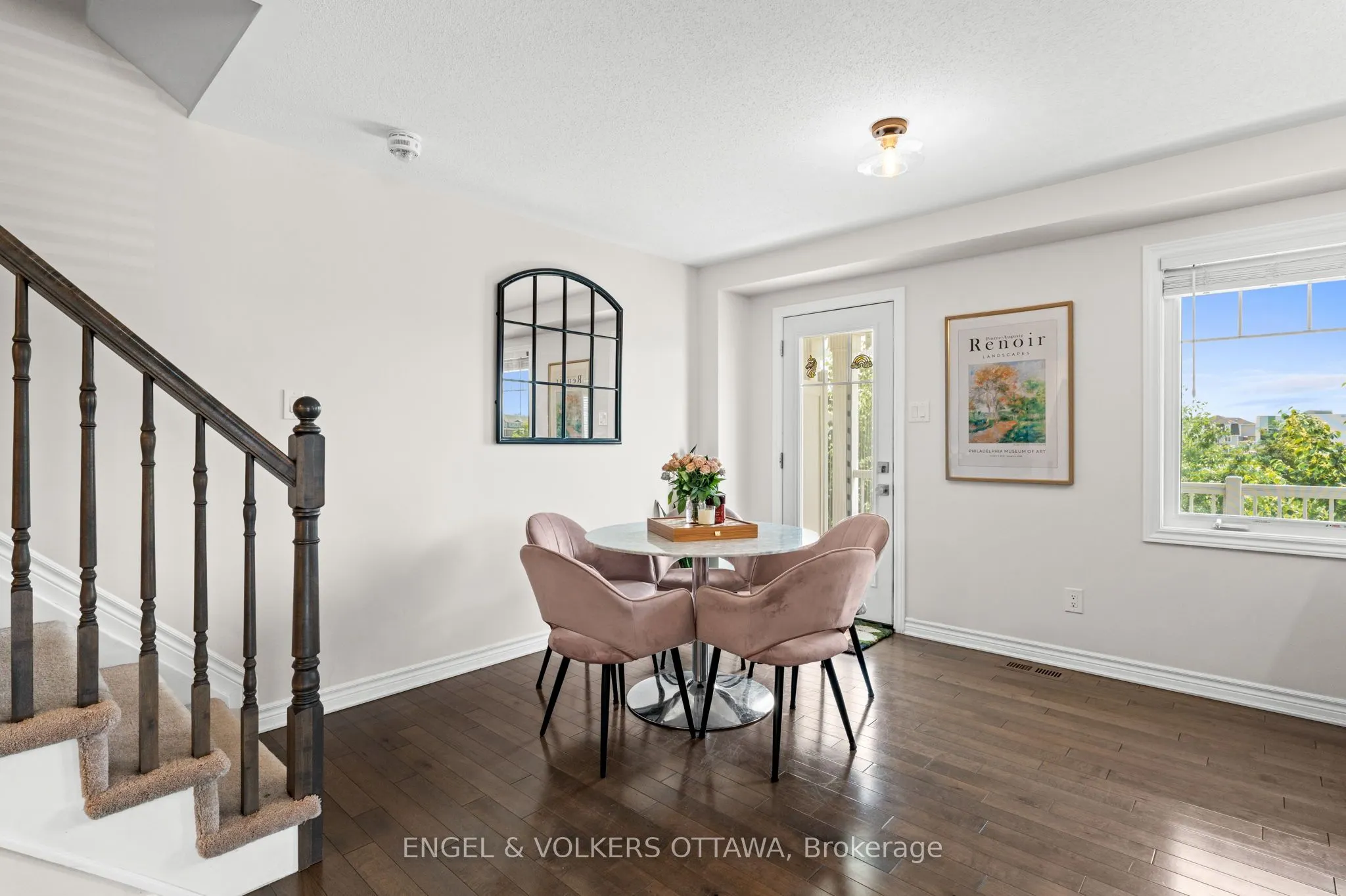 349 Pumpkinseed Crescent