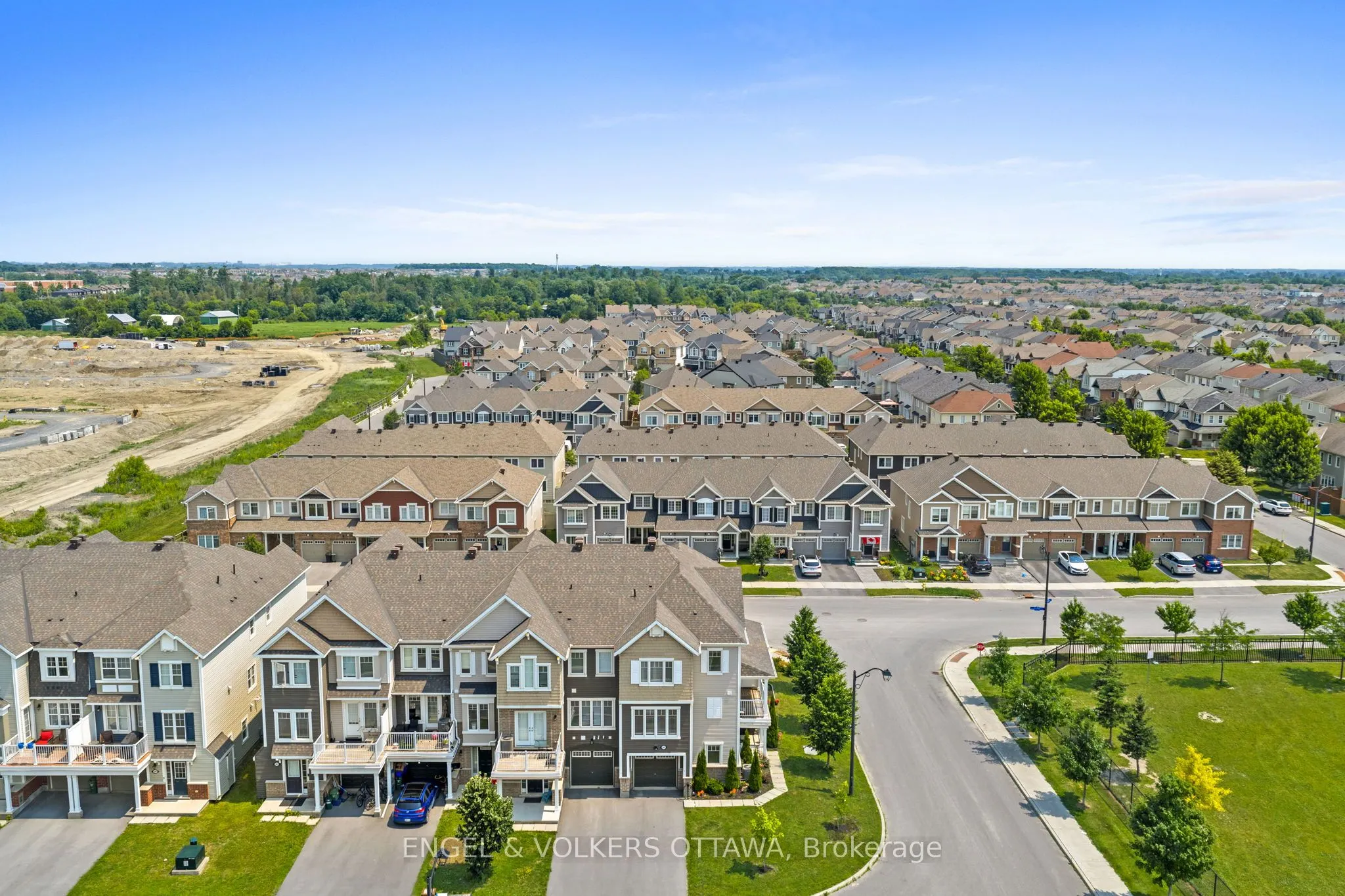 349 Pumpkinseed Crescent