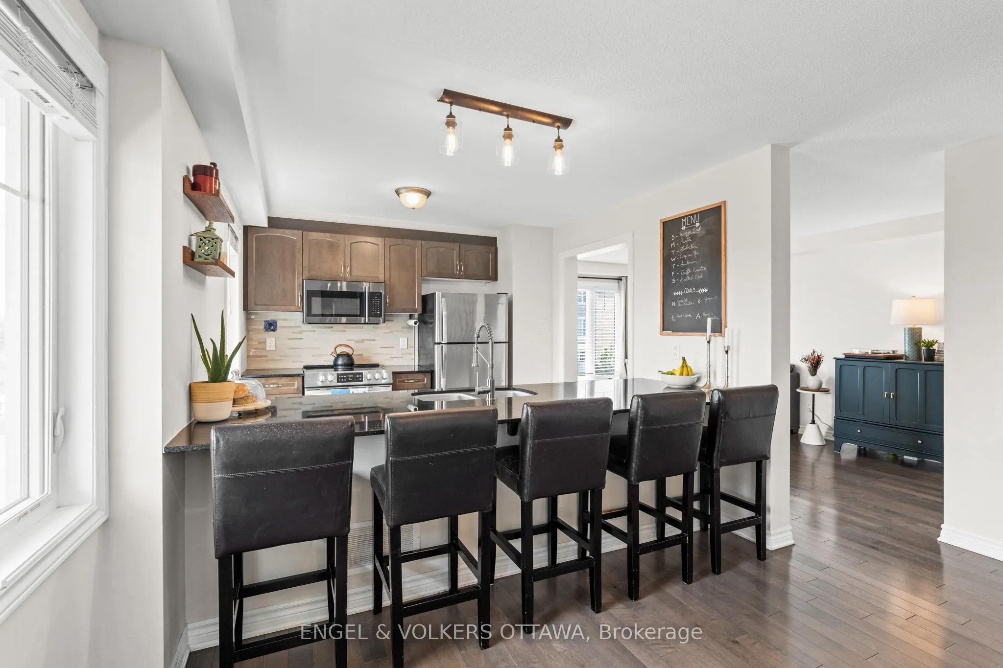 349 Pumpkinseed Crescent