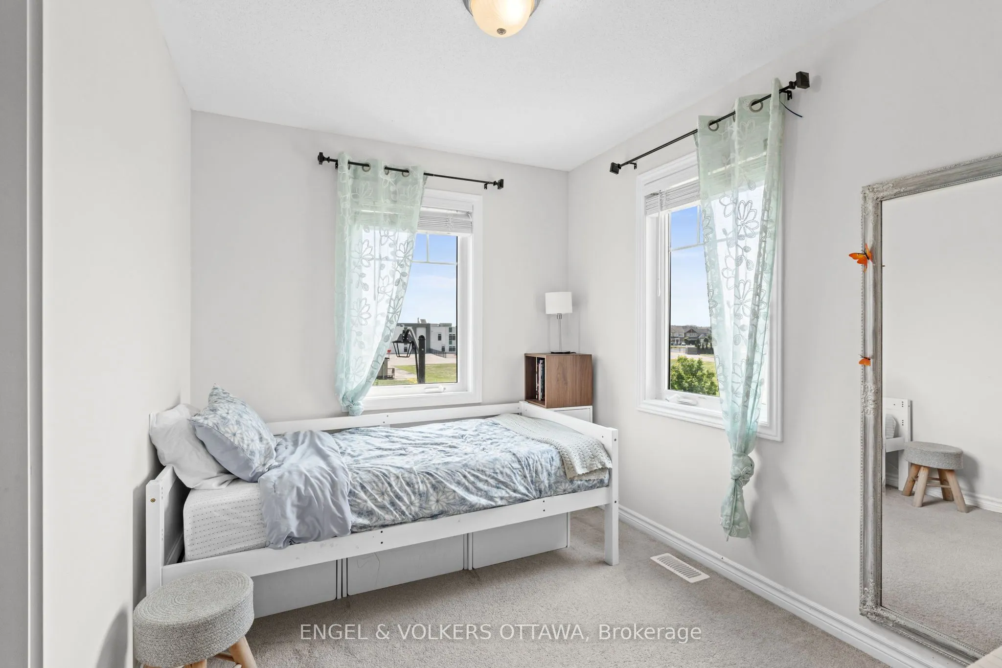 349 Pumpkinseed Crescent