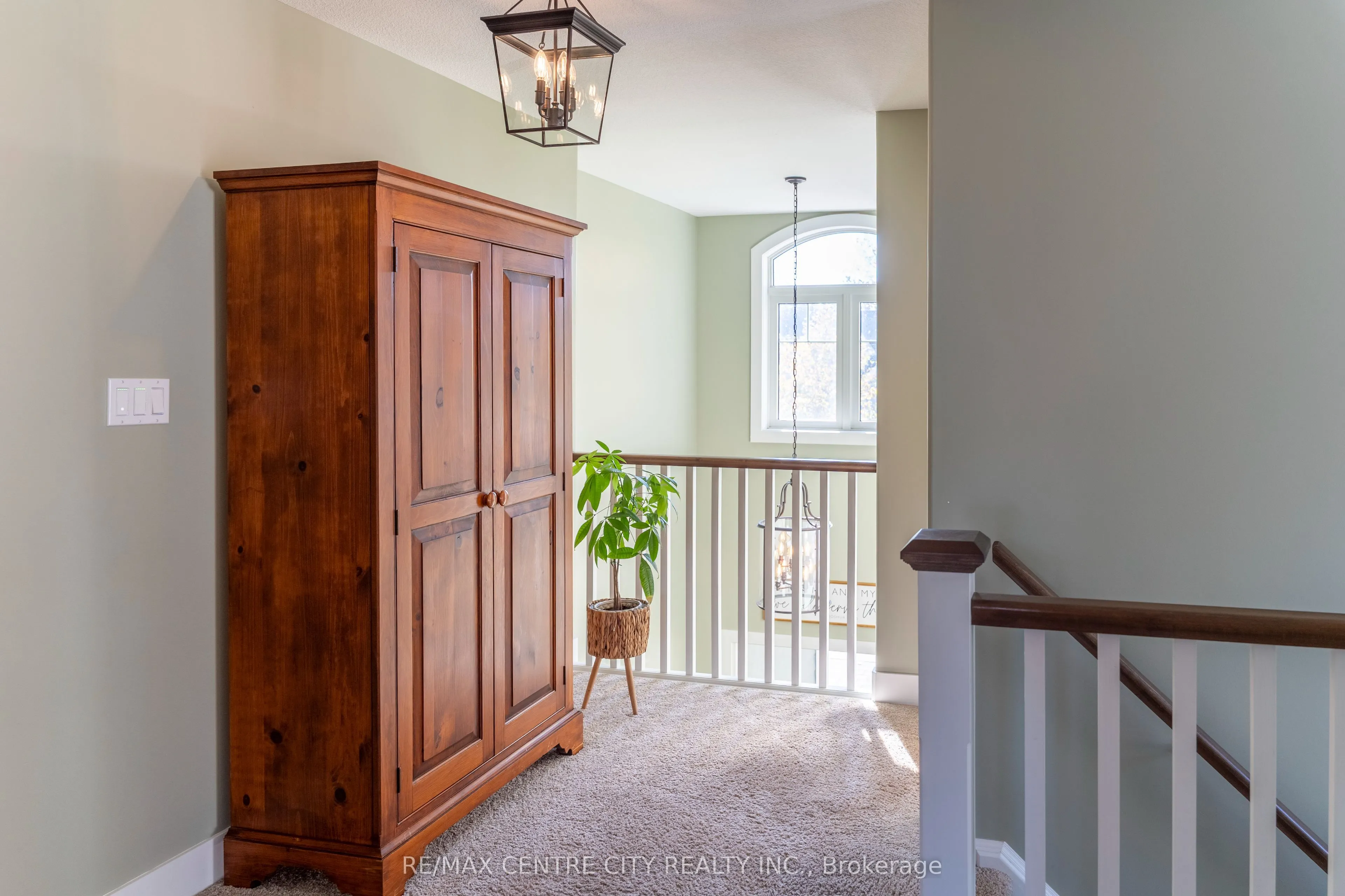 56 Caverhill Crescent